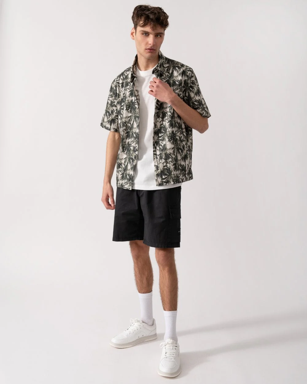 Armani Exchange Mens Palm Tree Print Hawaiian Shirt - Optic White/Green Resort F0039 - Image 3