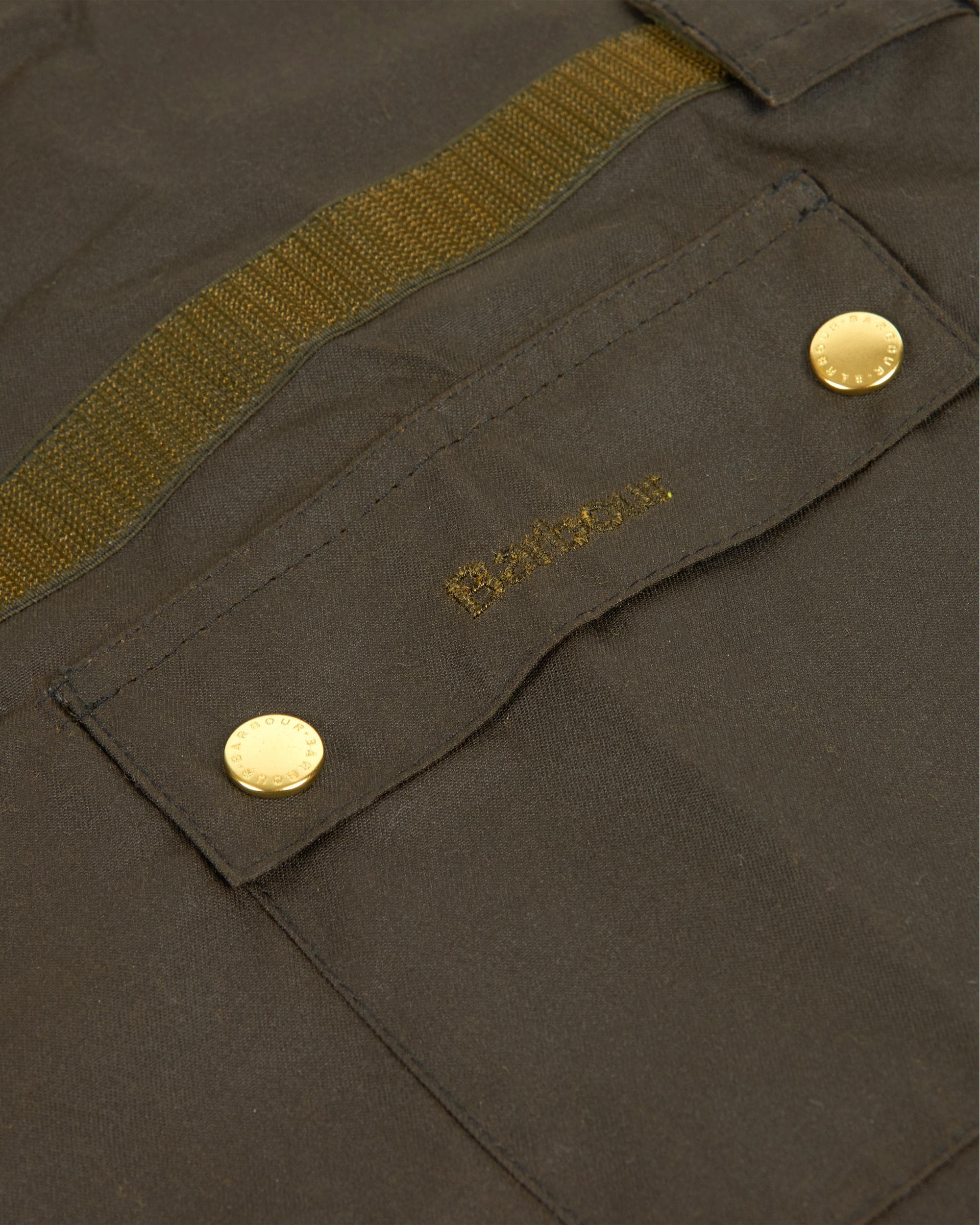 Barbour 2 in 1 Wax Dog Coat - Image 8
