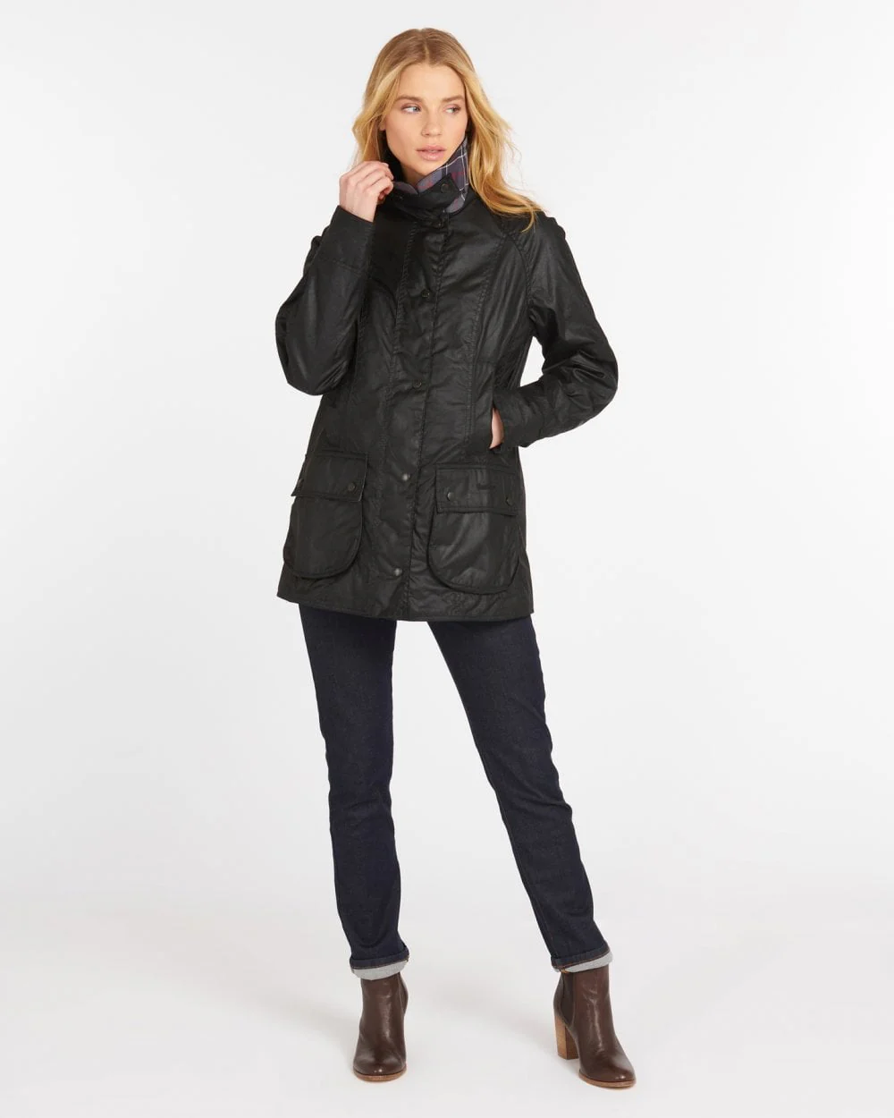 Barbour Beadnell Womens Wax Jacket - Black - Image 5