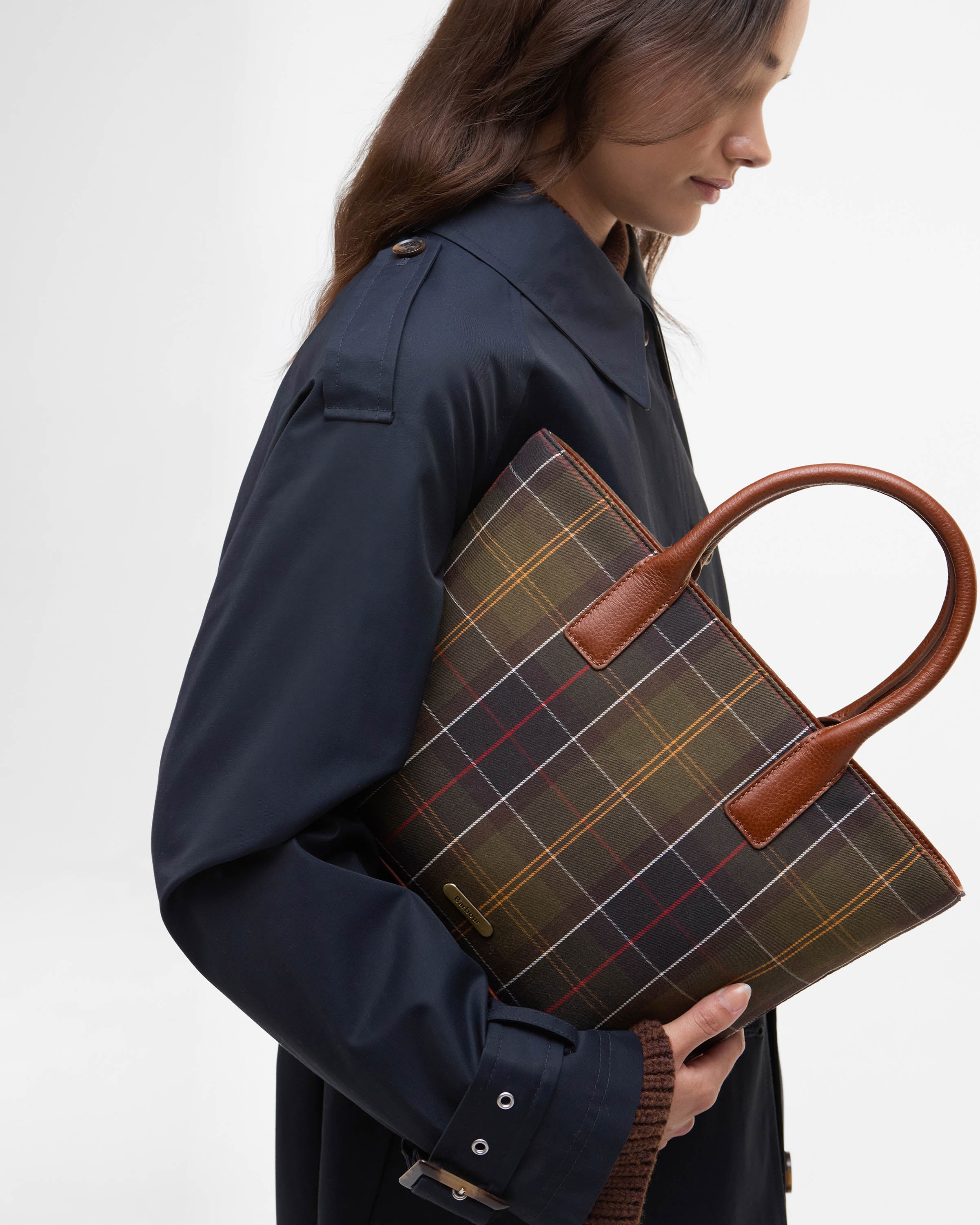 Barbour Birch Womens Tartan Tote Bag- Classic Tartan - Image 2