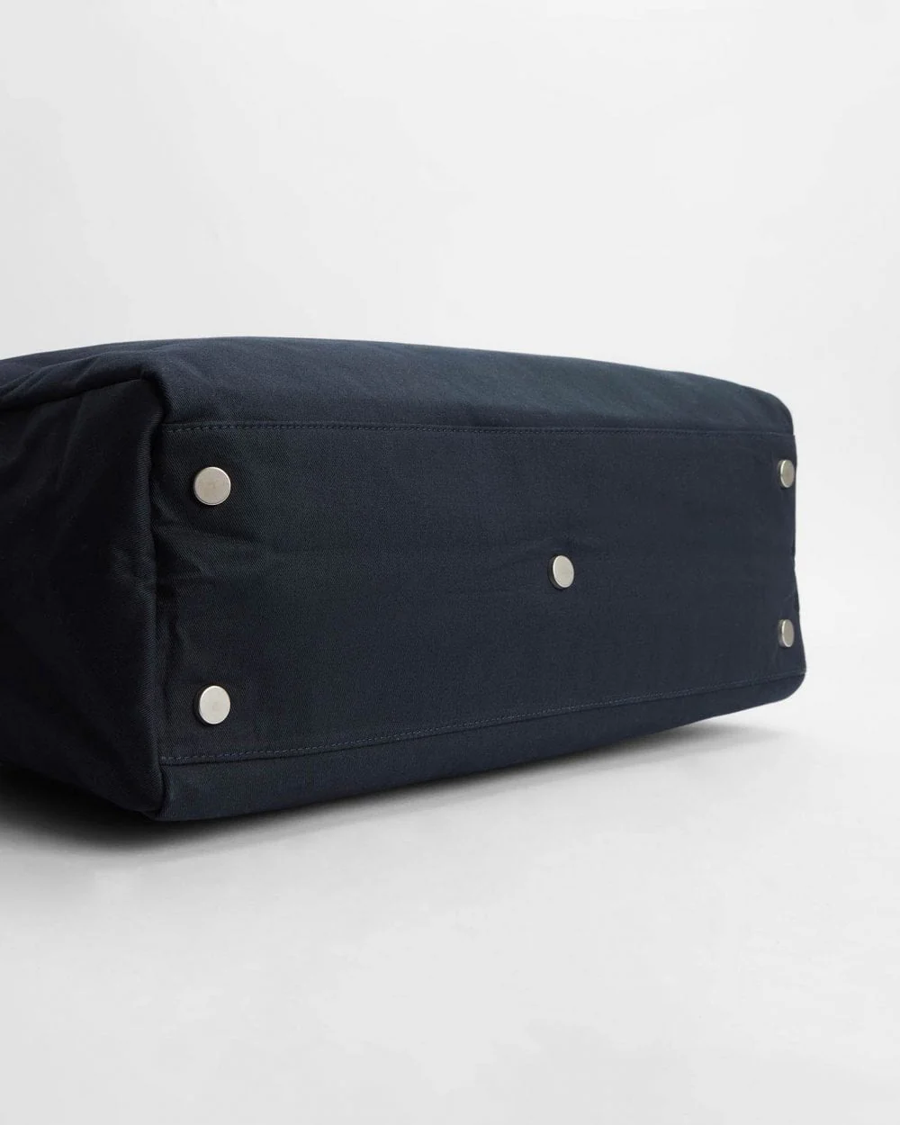 Barbour Cascade Mens Flight Bag - Image 6