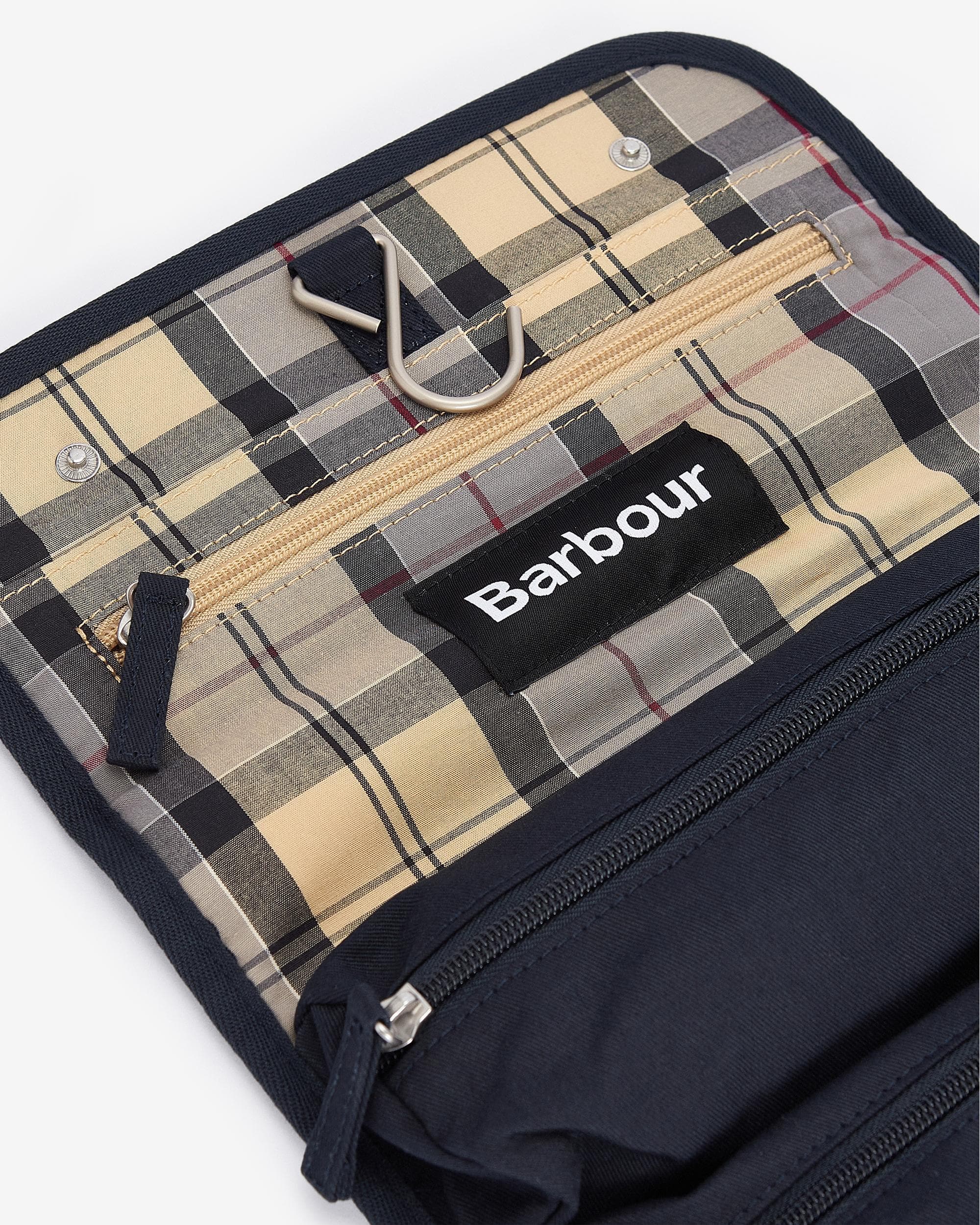 Barbour Cascade Mens Hanging Washbag - Image 6