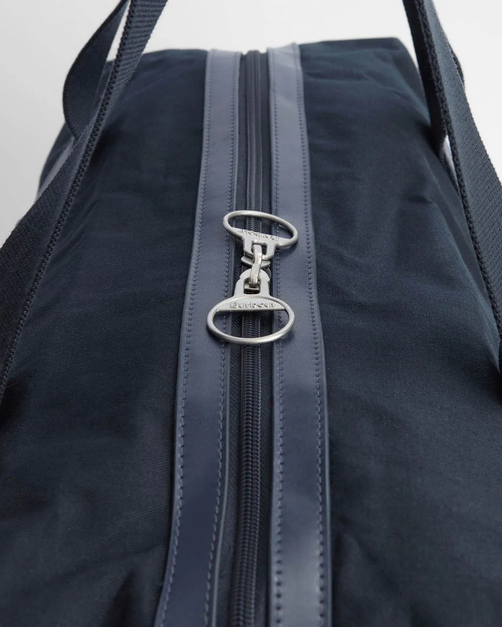 Barbour Cascade Mens Holdall - Image 9