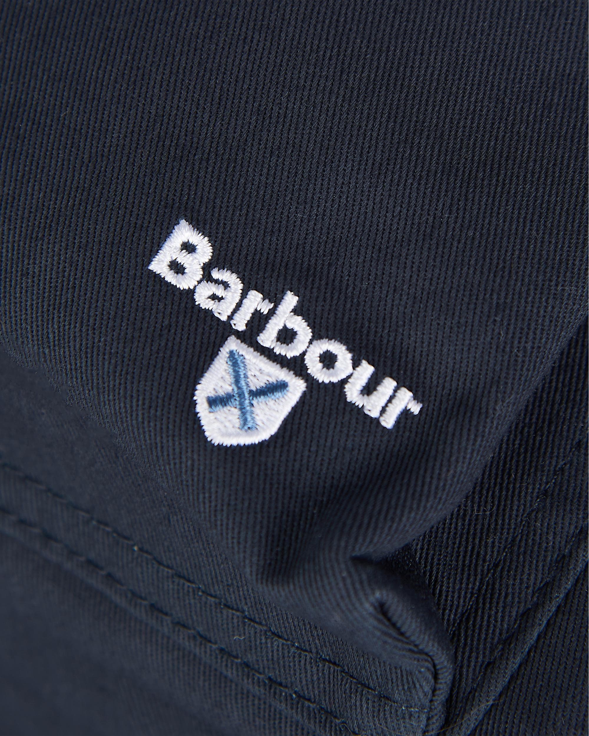 Barbour Cascade Multiway Unisex Laptop Bag - Image 5