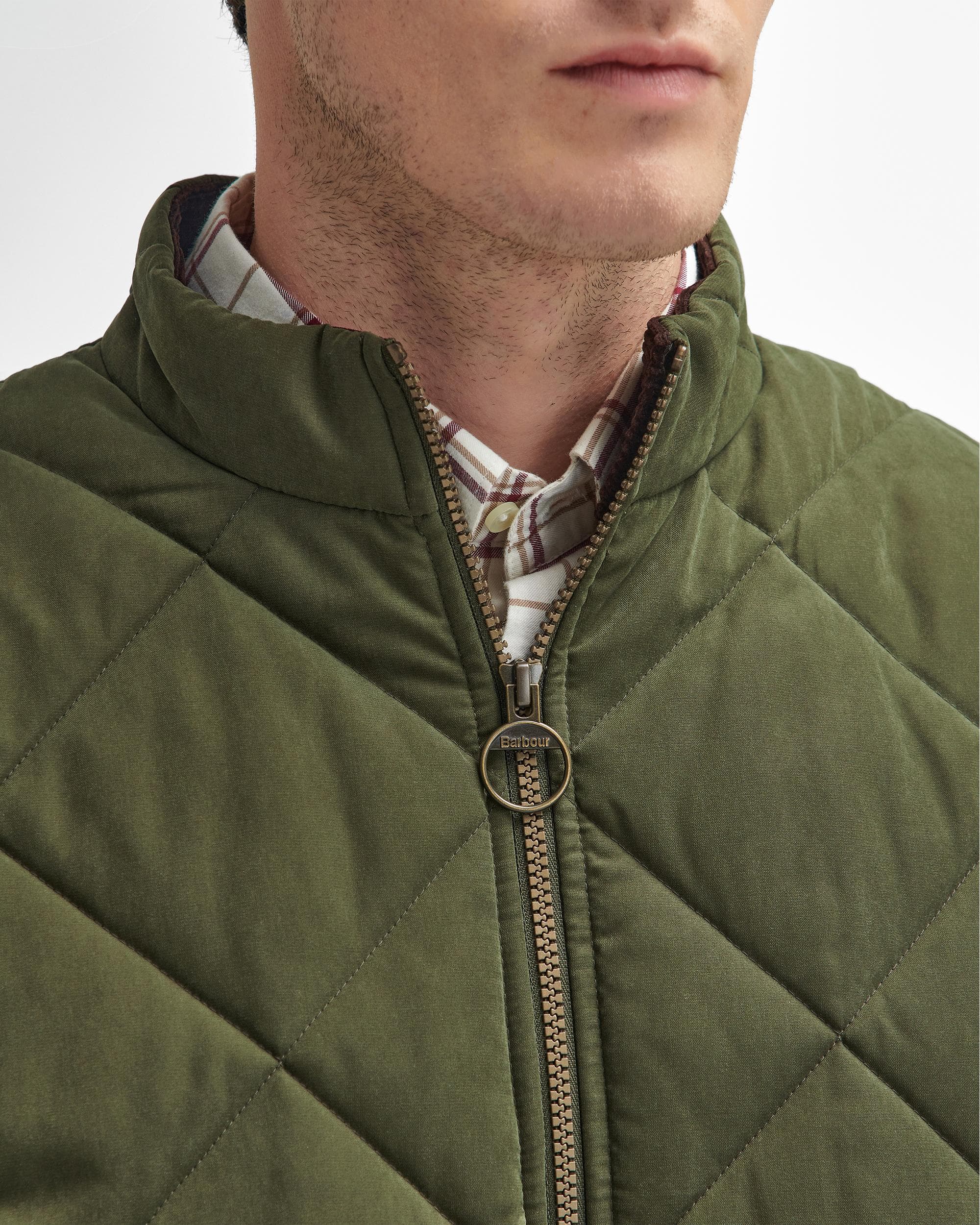 Barbour Country Liddesdale Mens Quilted Gilet - Image 2