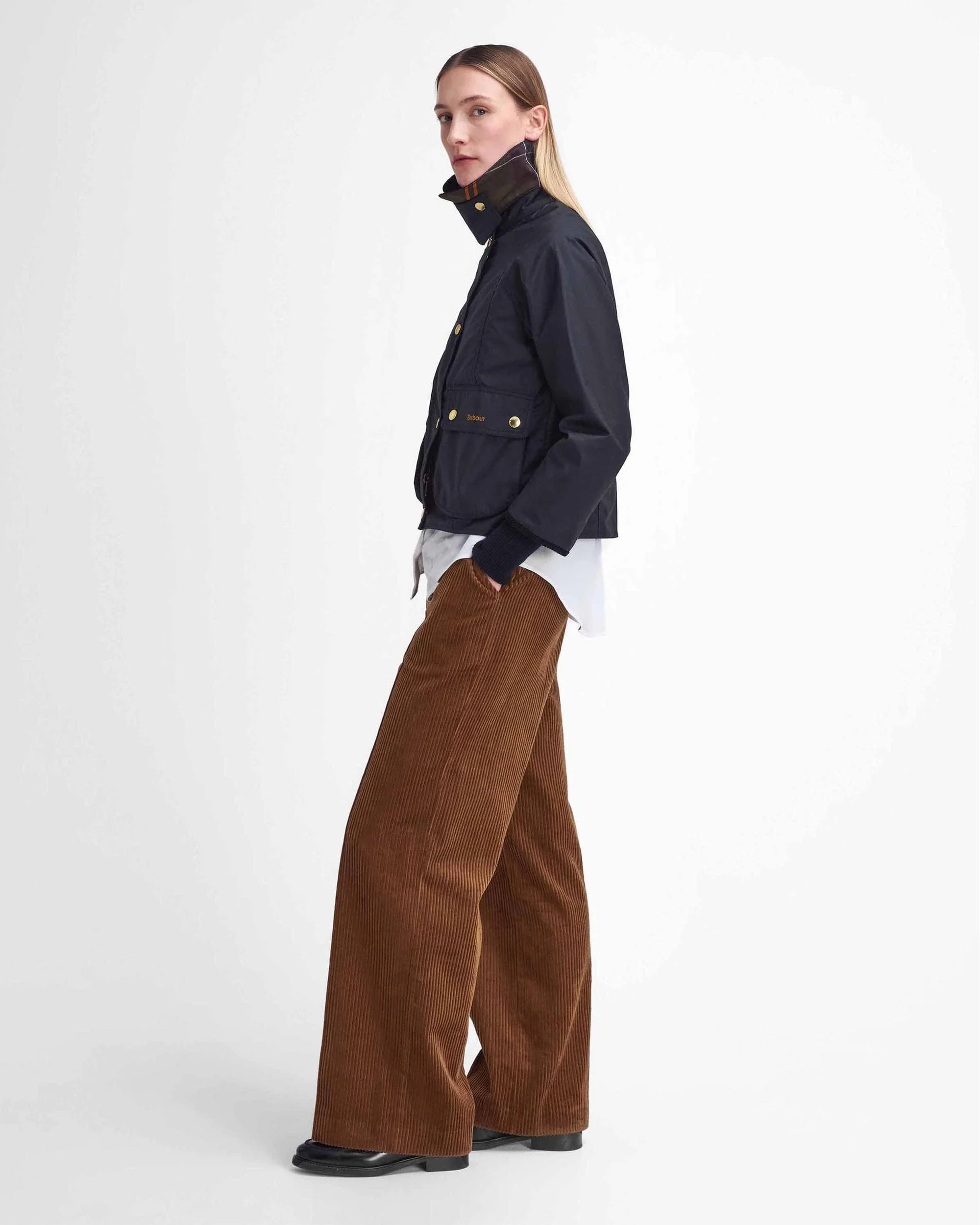 Barbour Cropped Beadnell Womens Wax Jacket - Black/Classic - Image 3