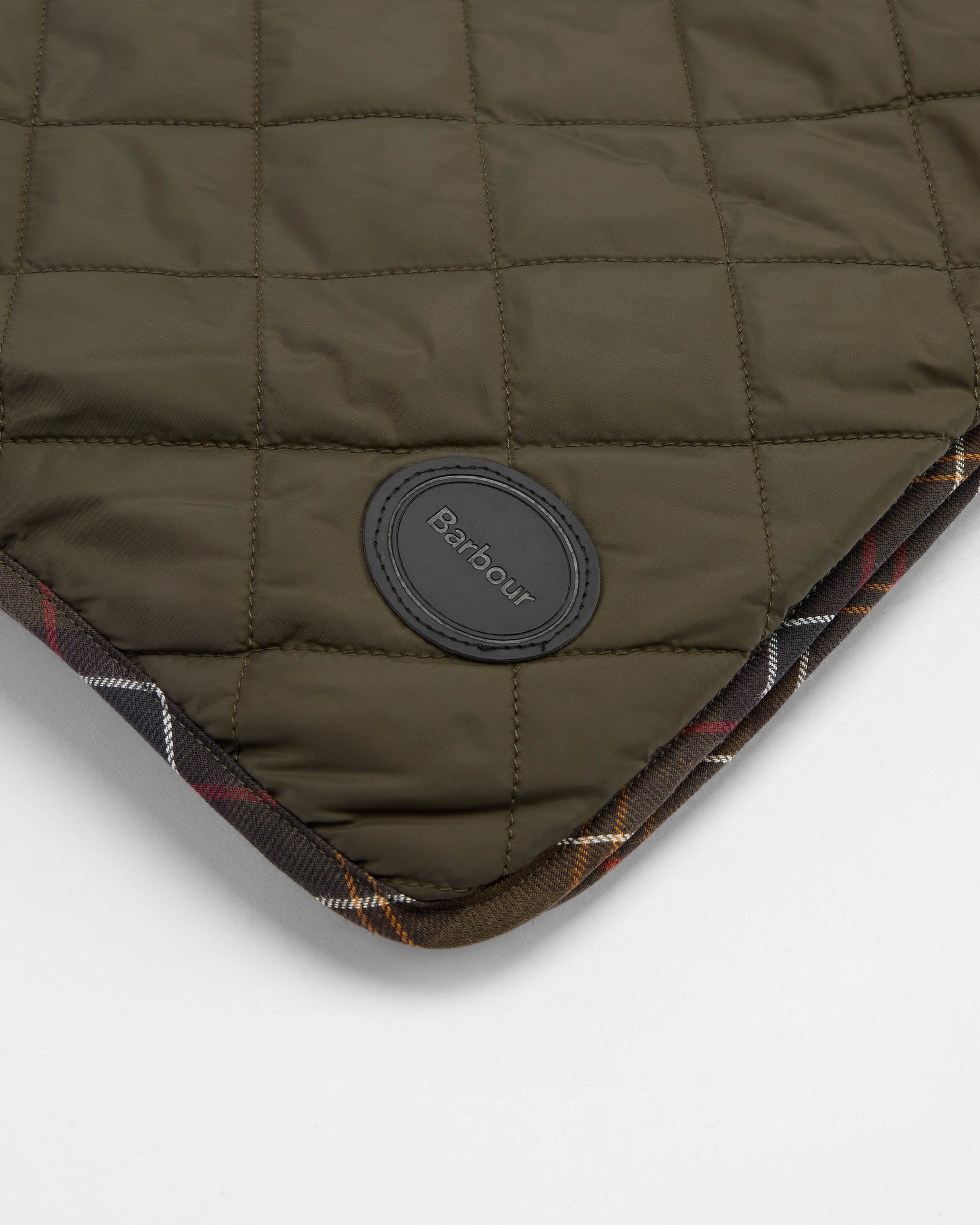 Barbour Dog Quilt & Fleece Blanket - Olive - Image 3
