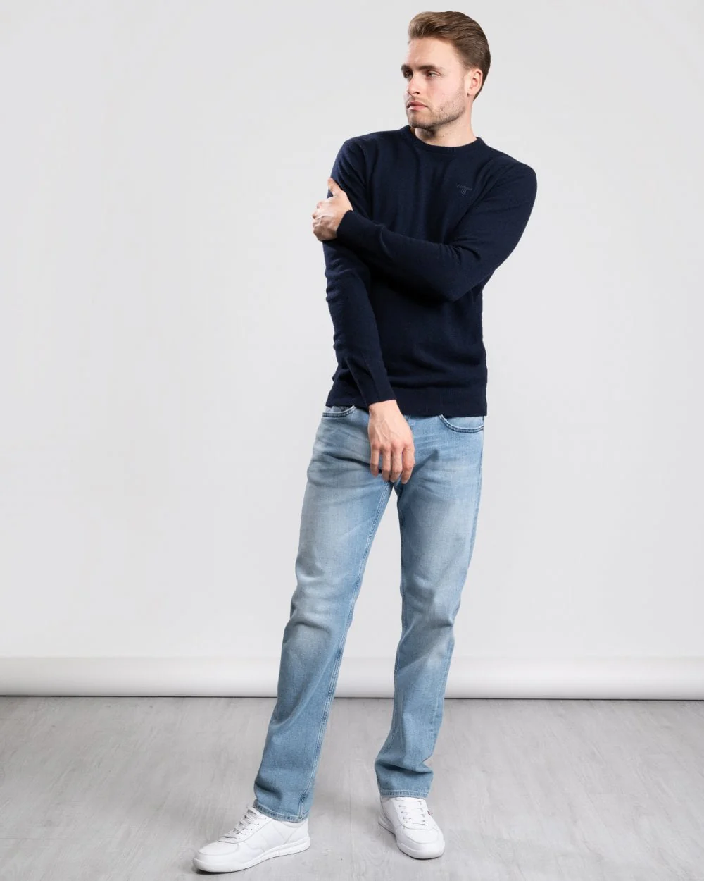 Barbour Essential Crew Neck Mens Jumper - Navy - Image 3