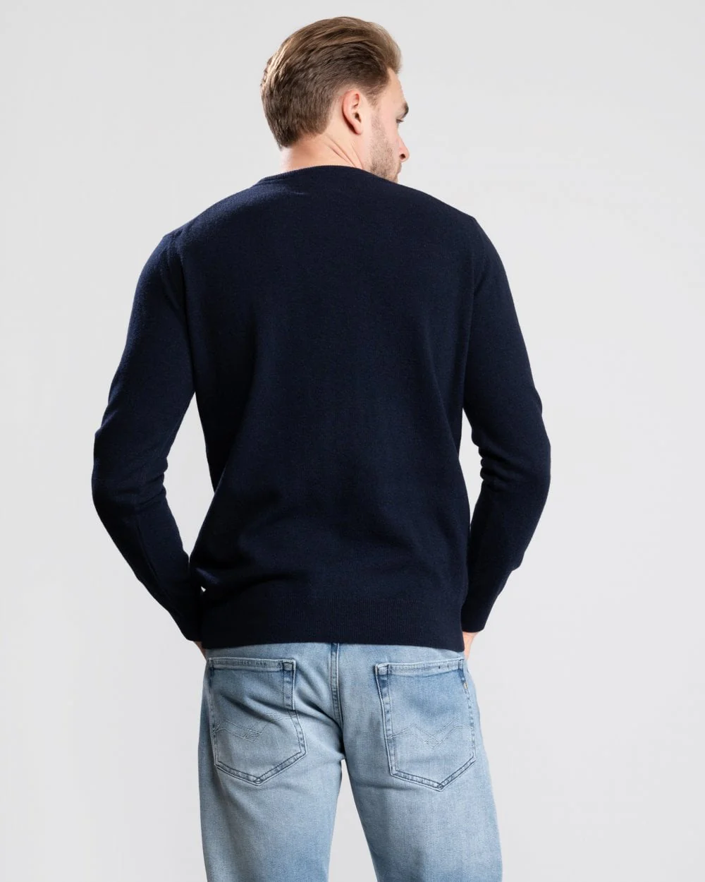 Barbour Essential Crew Neck Mens Jumper - Navy - Image 6
