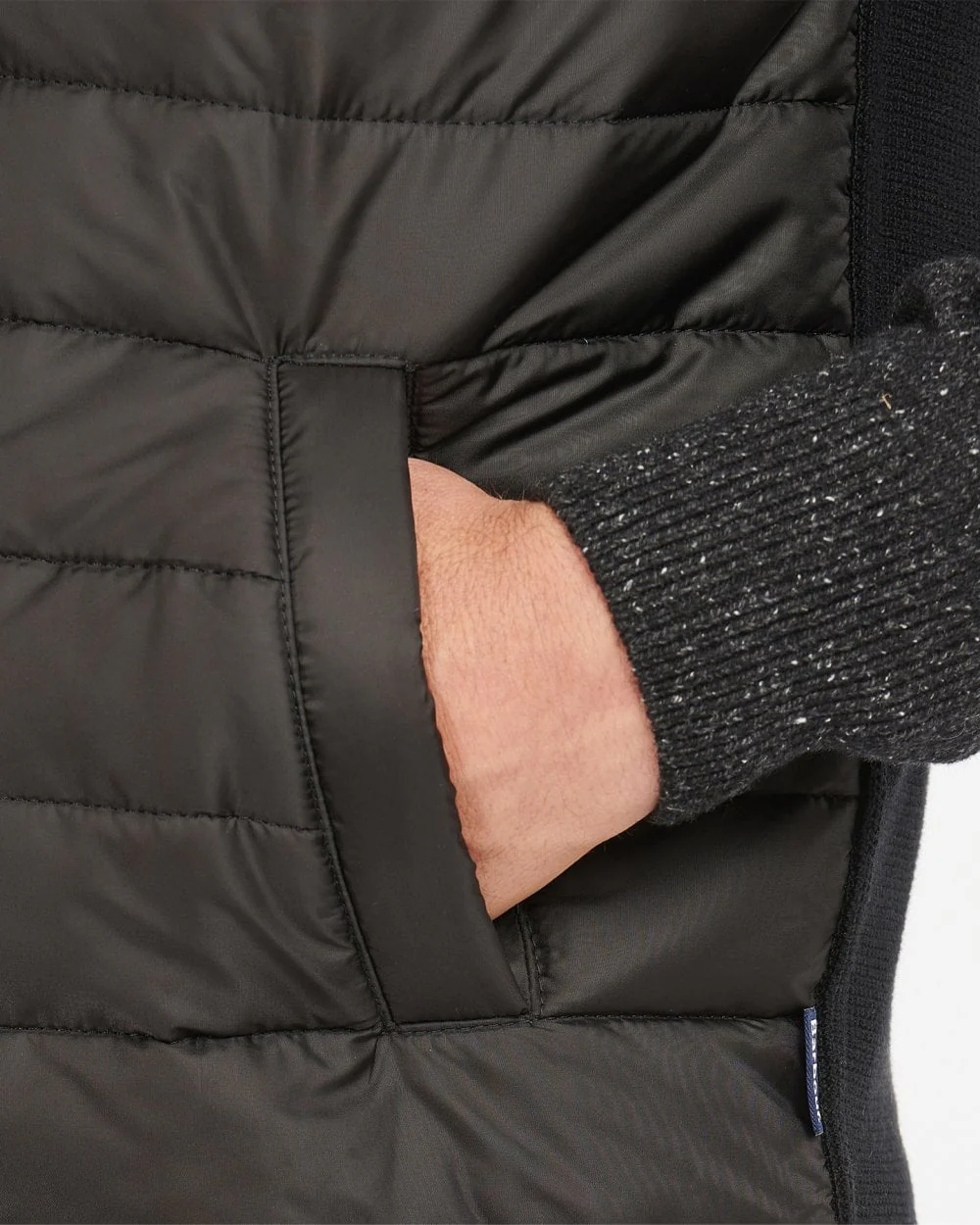 Barbour Essential Mens Gilet - Black - Image 6