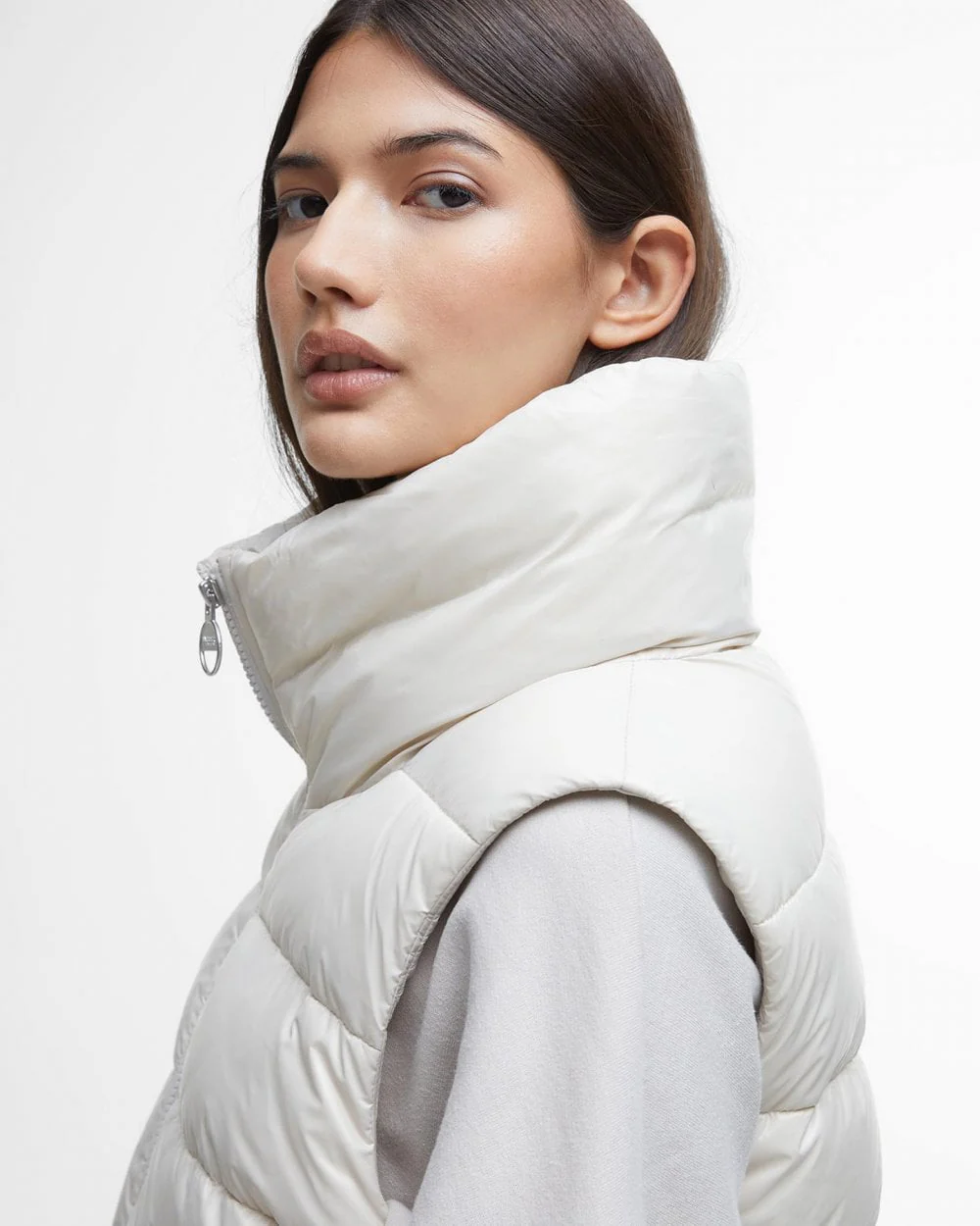 Barbour International Griffin Womens Puffer Gilet - Image 4