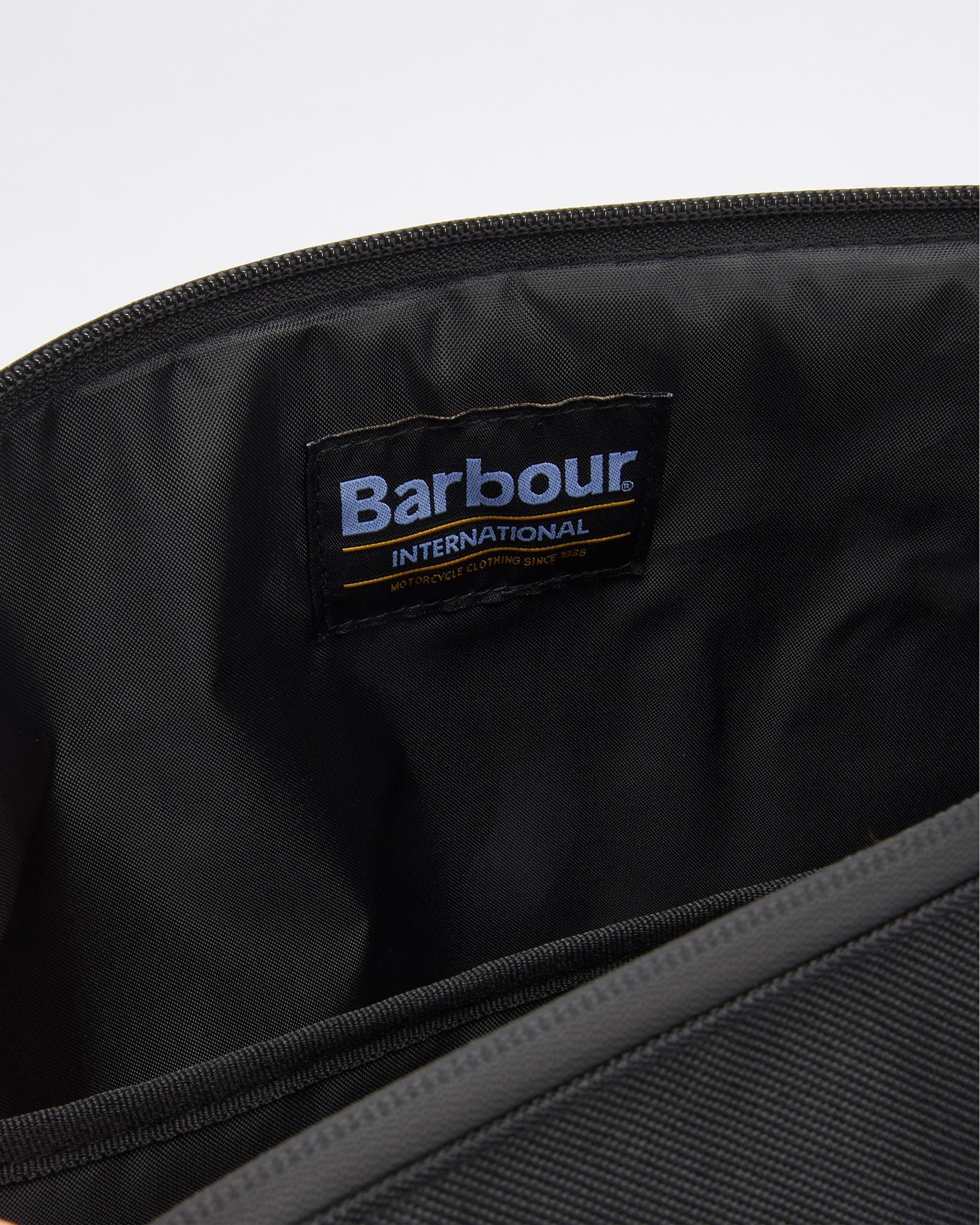Barbour International Knockhill Unisex Essential Holdall - Image 5
