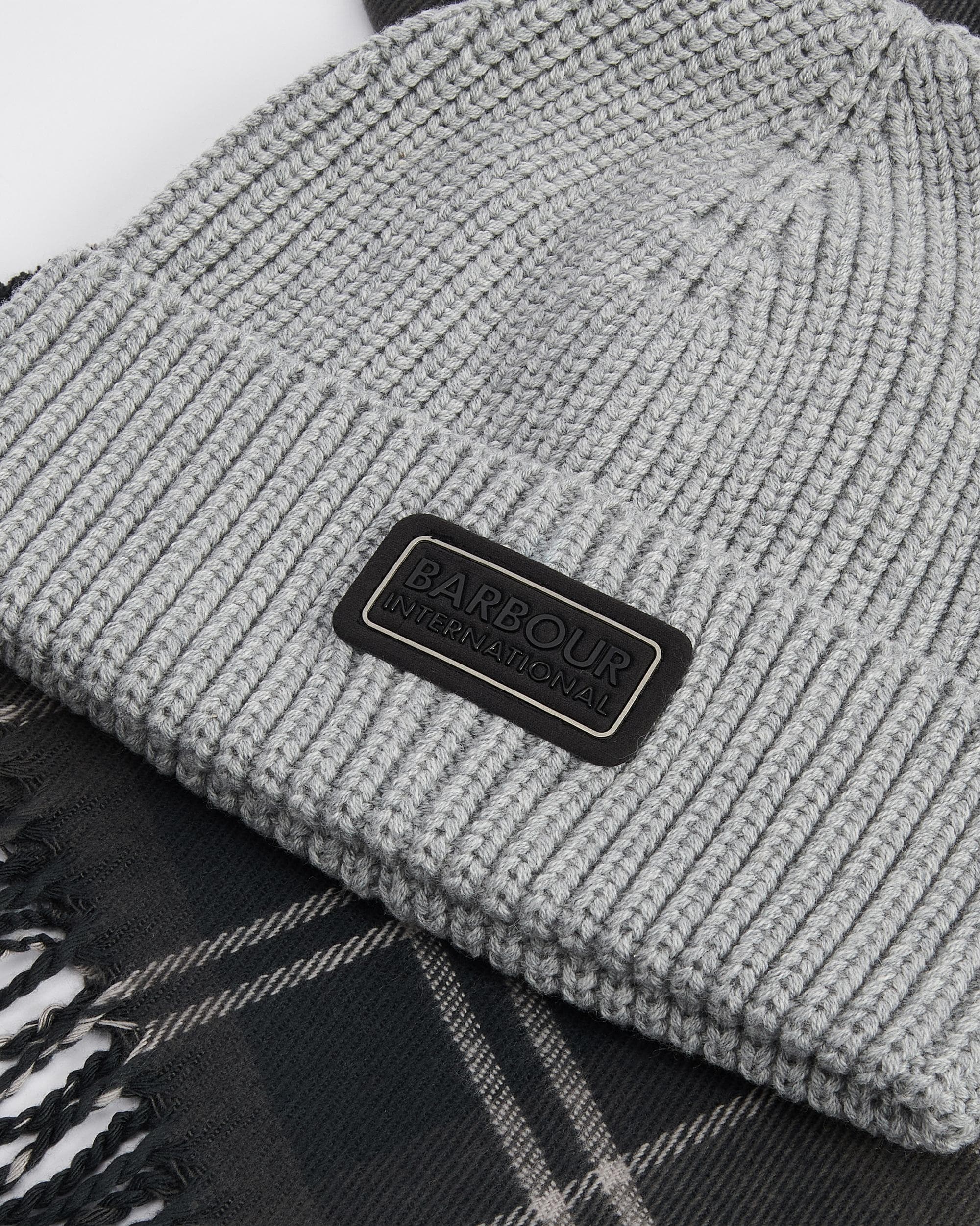Barbour International Sweeper Mens Beanie & Scarf Gift Set - Grey - Image 3