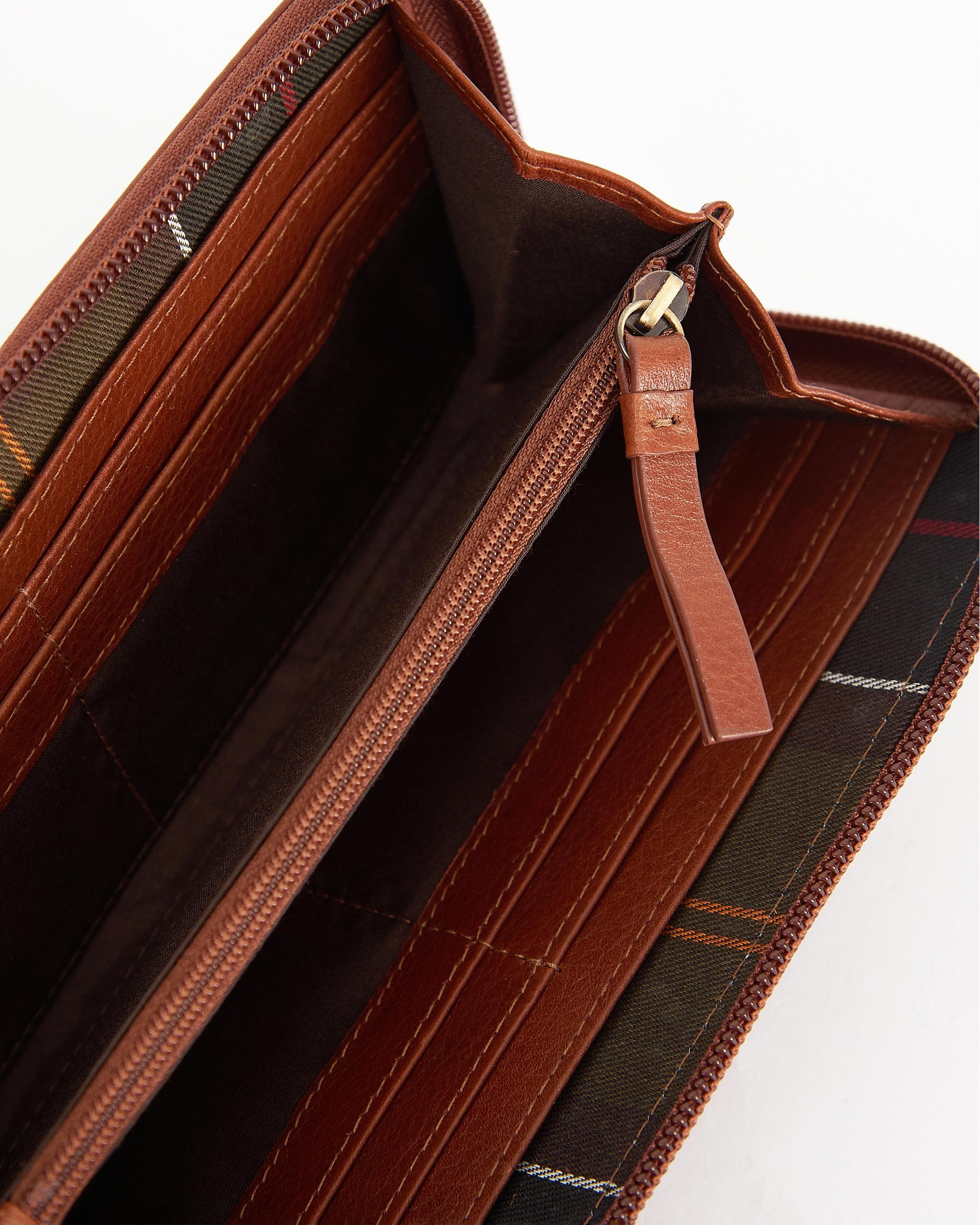Barbour Laire Womens Leather Matinee Purse - Image 3
