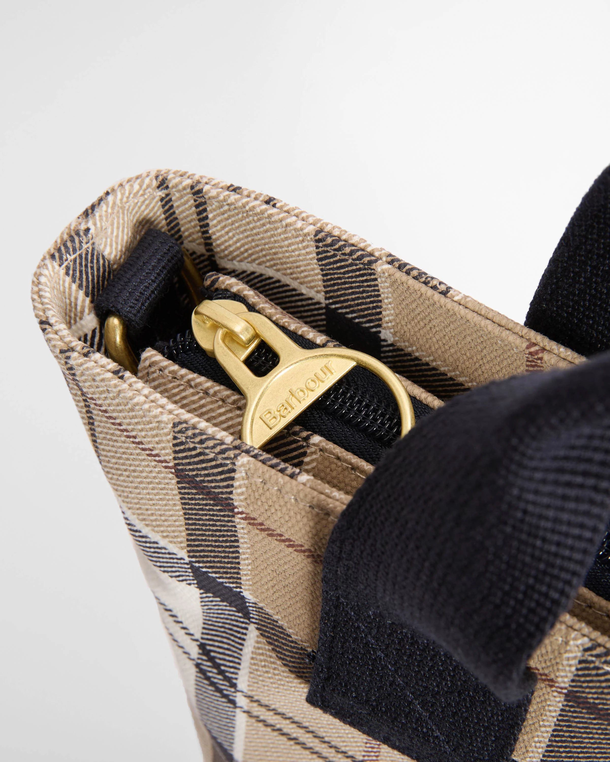 Barbour Maisy Womens Tote Bag - Rosewood Tartan - Image 6