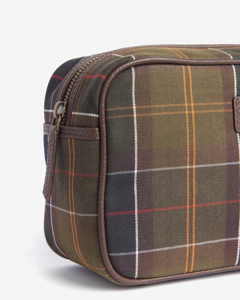 Barbour Mens Tartan Leather Washbag - Image 3