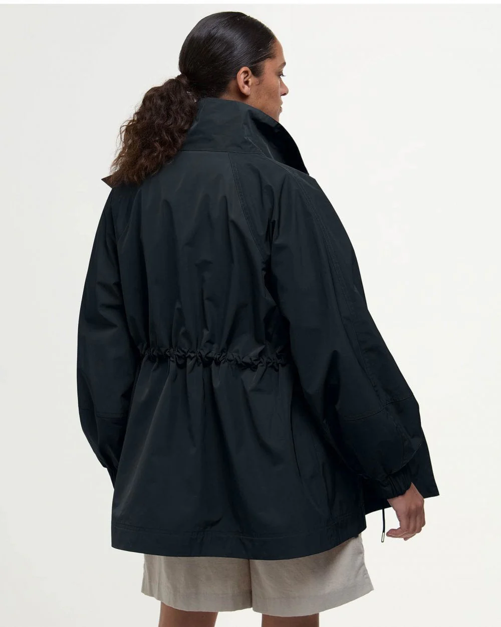Barbour Suri Womens Showerproof Jacket - Black/Safari Dress Tartan - Image 6
