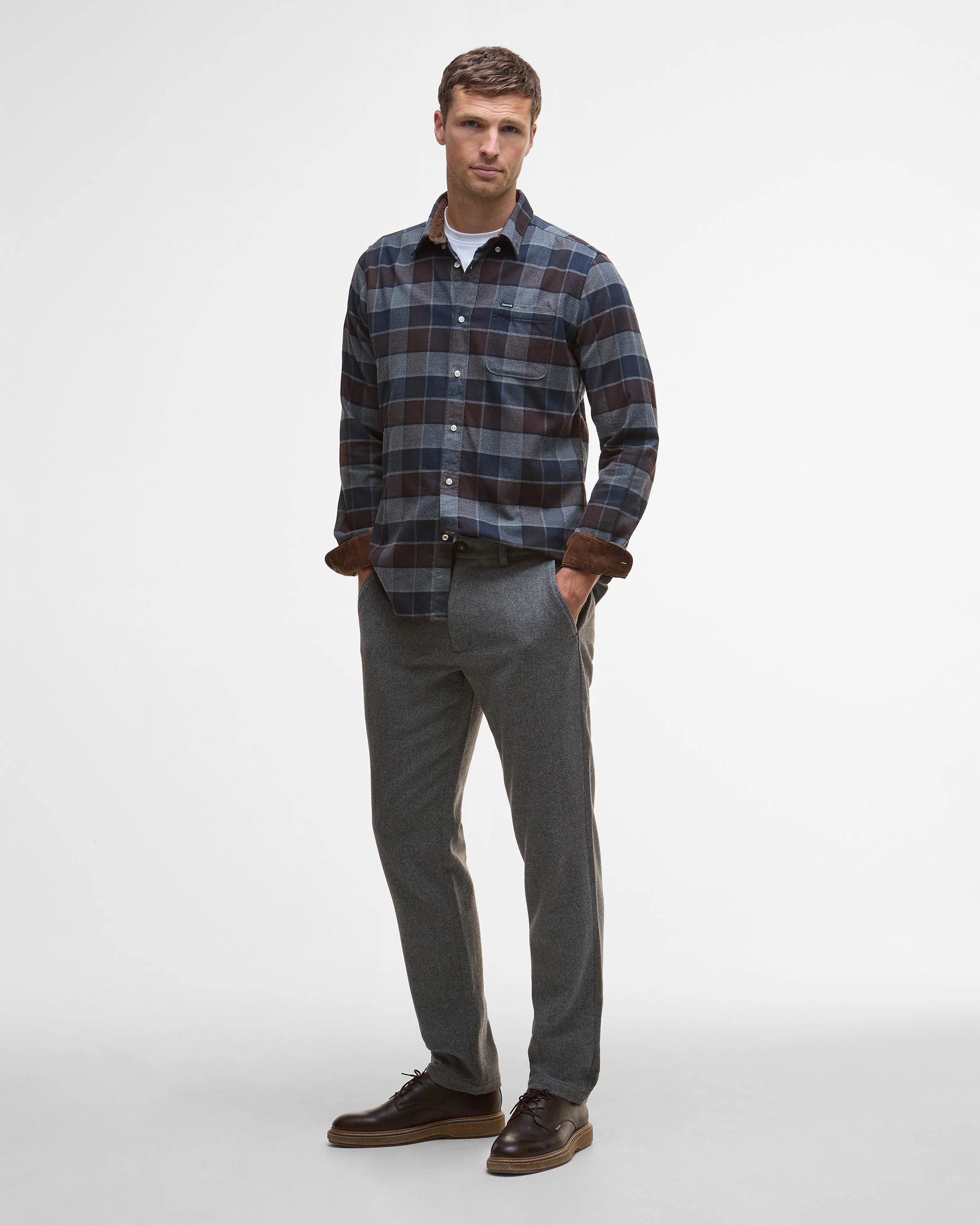 Barbour Valley Tailored Mens Shirt - Dark Oak - Image 3