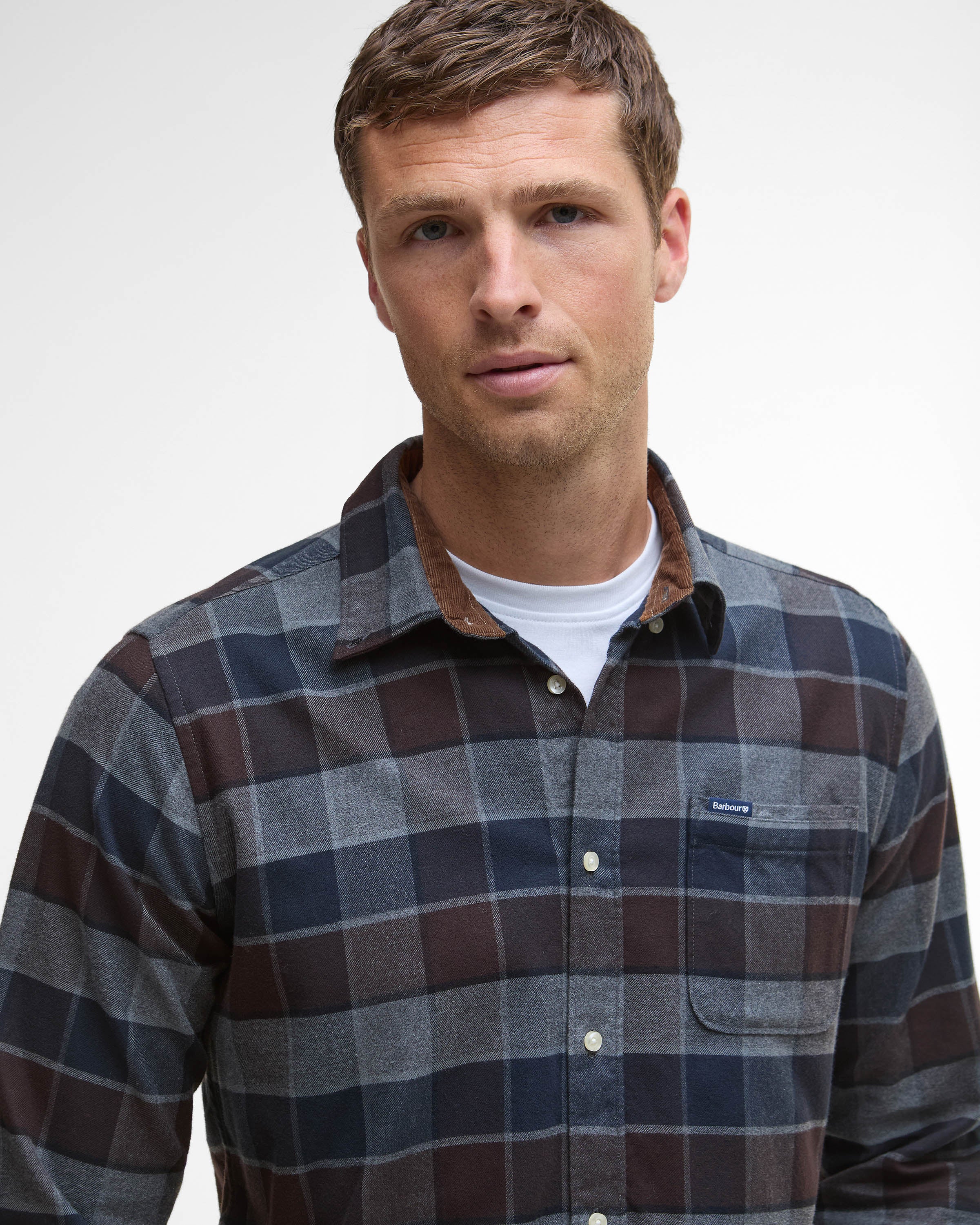 Barbour Valley Tailored Mens Shirt - Dark Oak - Image 4