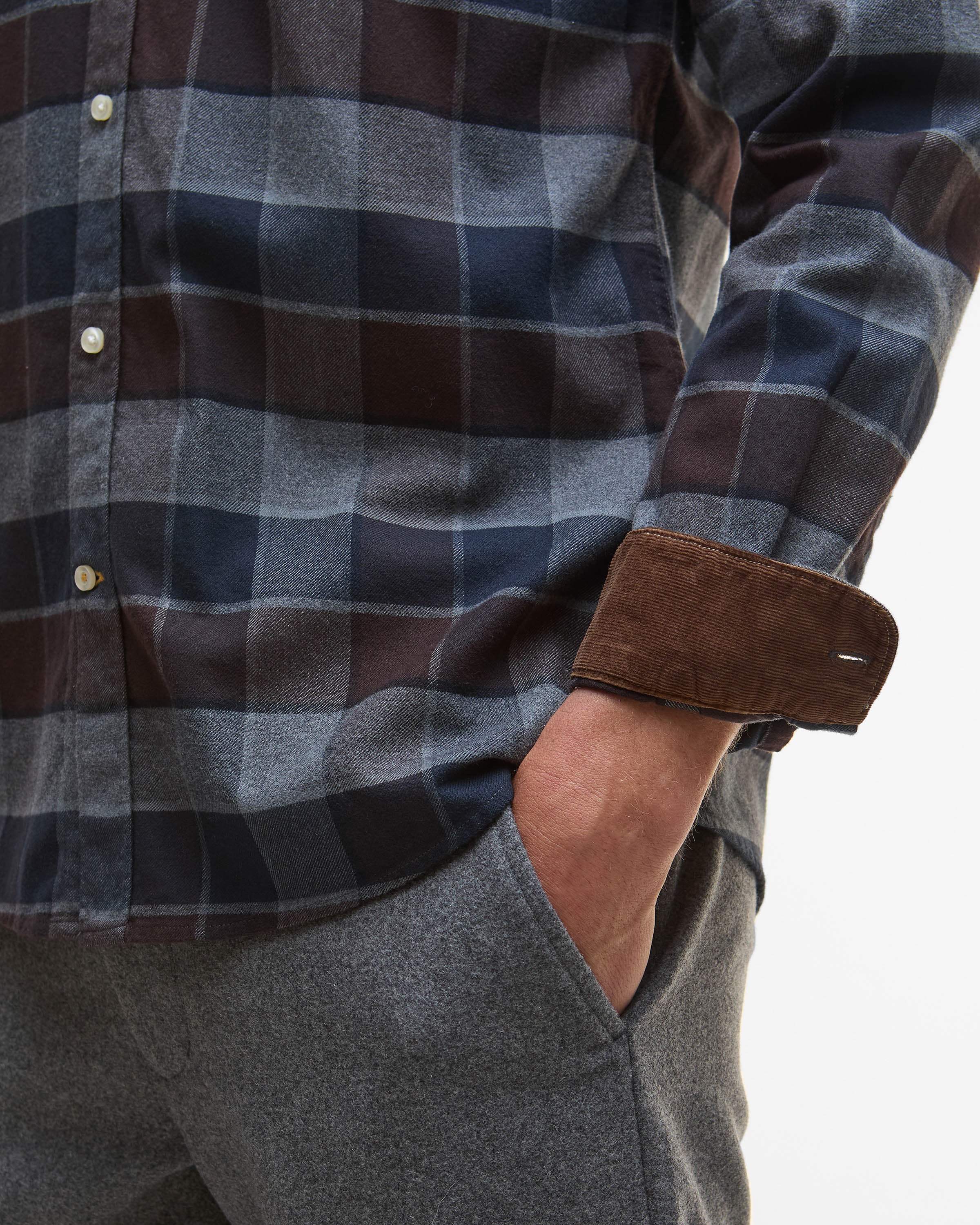 Barbour Valley Tailored Mens Shirt - Dark Oak - Image 5
