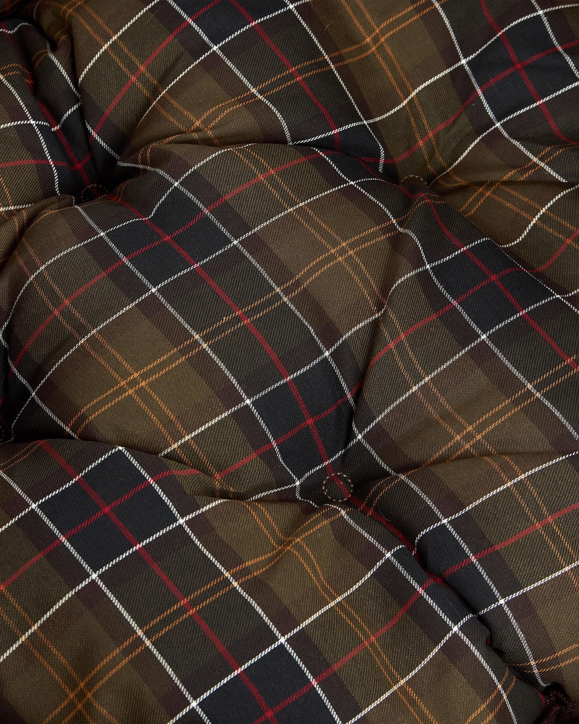 Barbour Wax/Cotton Dog Bed 35 Inches - Image 7