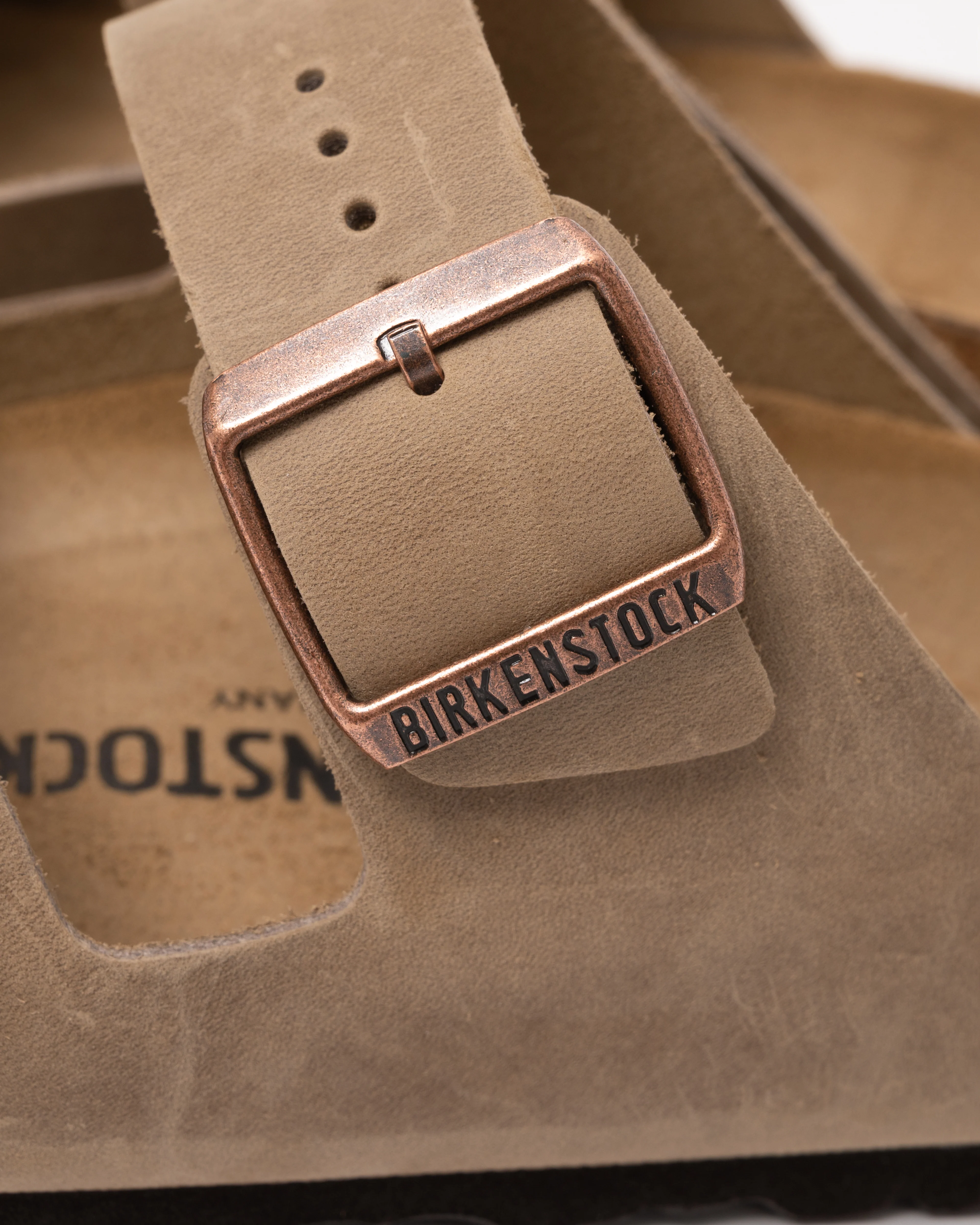 Birkenstock Arizona Oiled Leather Unisex Sandals - Tobacco Brown - Image 5
