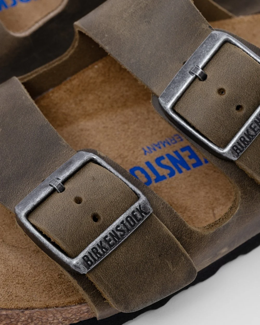 Birkenstock Arizona Soft Footbed Womens Oiled Leather Sandals - Image 4