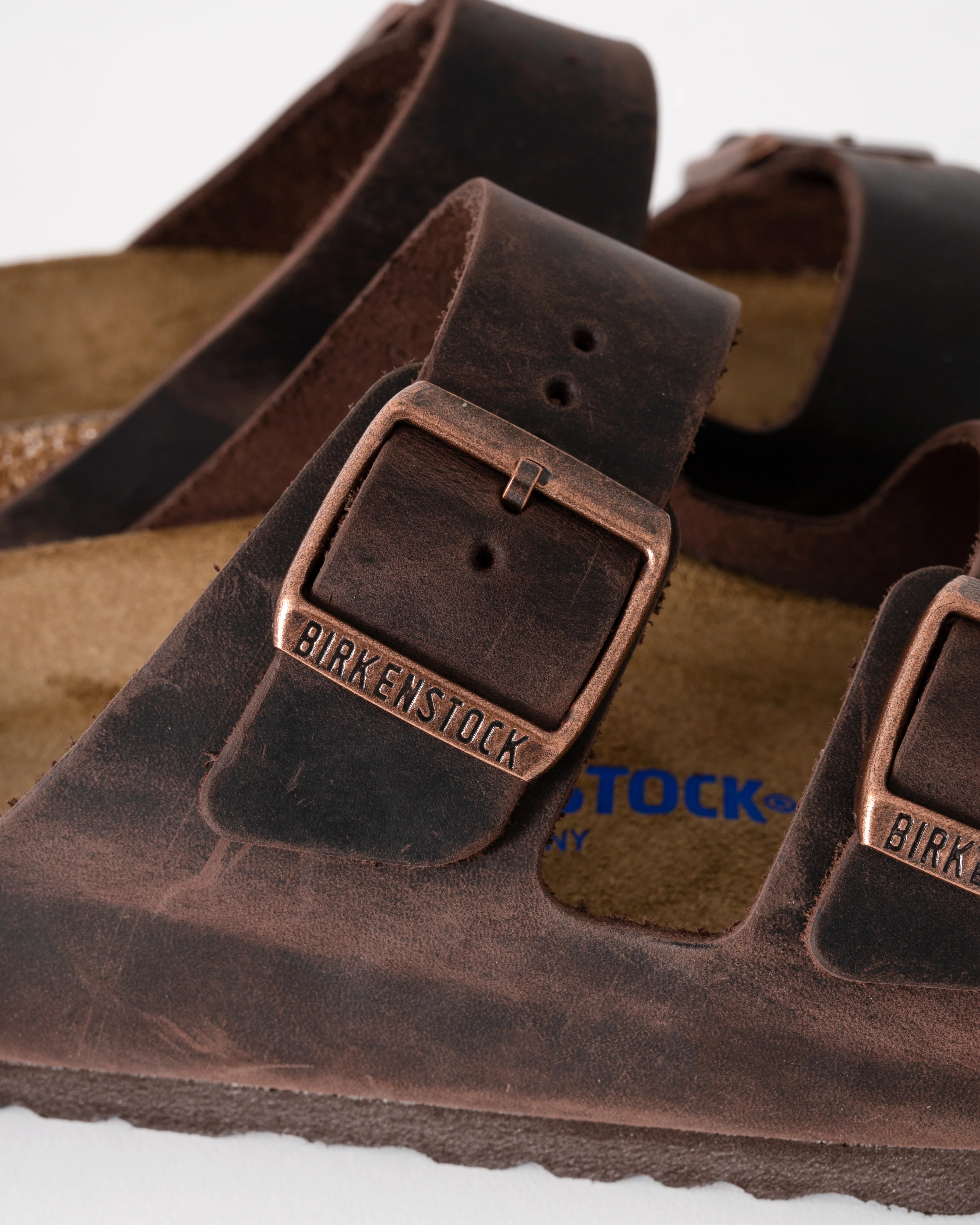 Birkenstock Arizona Soft Footbed Womens Oiled Leather Sandals - Habana - Image 5