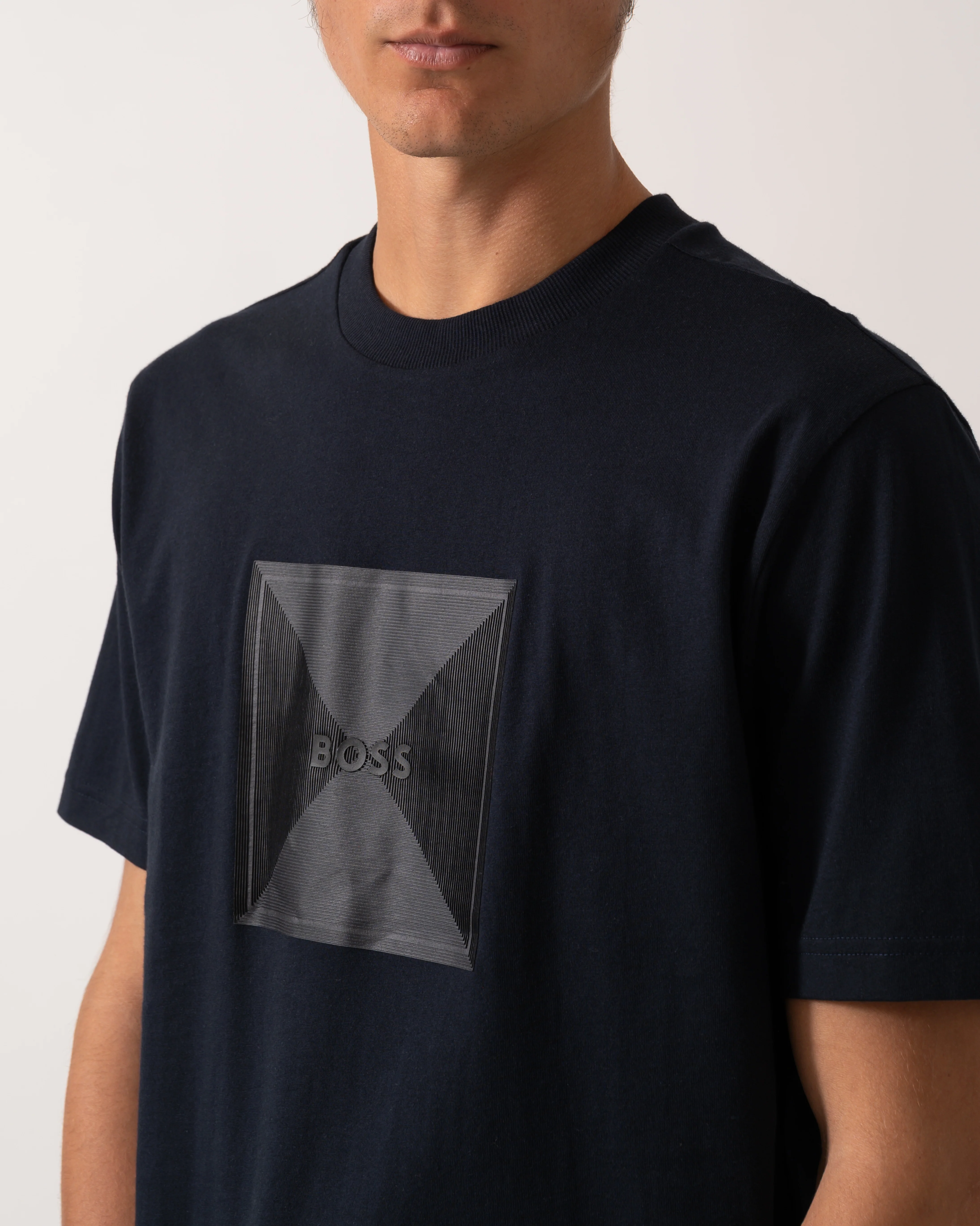 BOSS Green Tee Logo Rib Mens T-shirt with Fineline Logo Artwork - Dark Blue 402 - Image 2