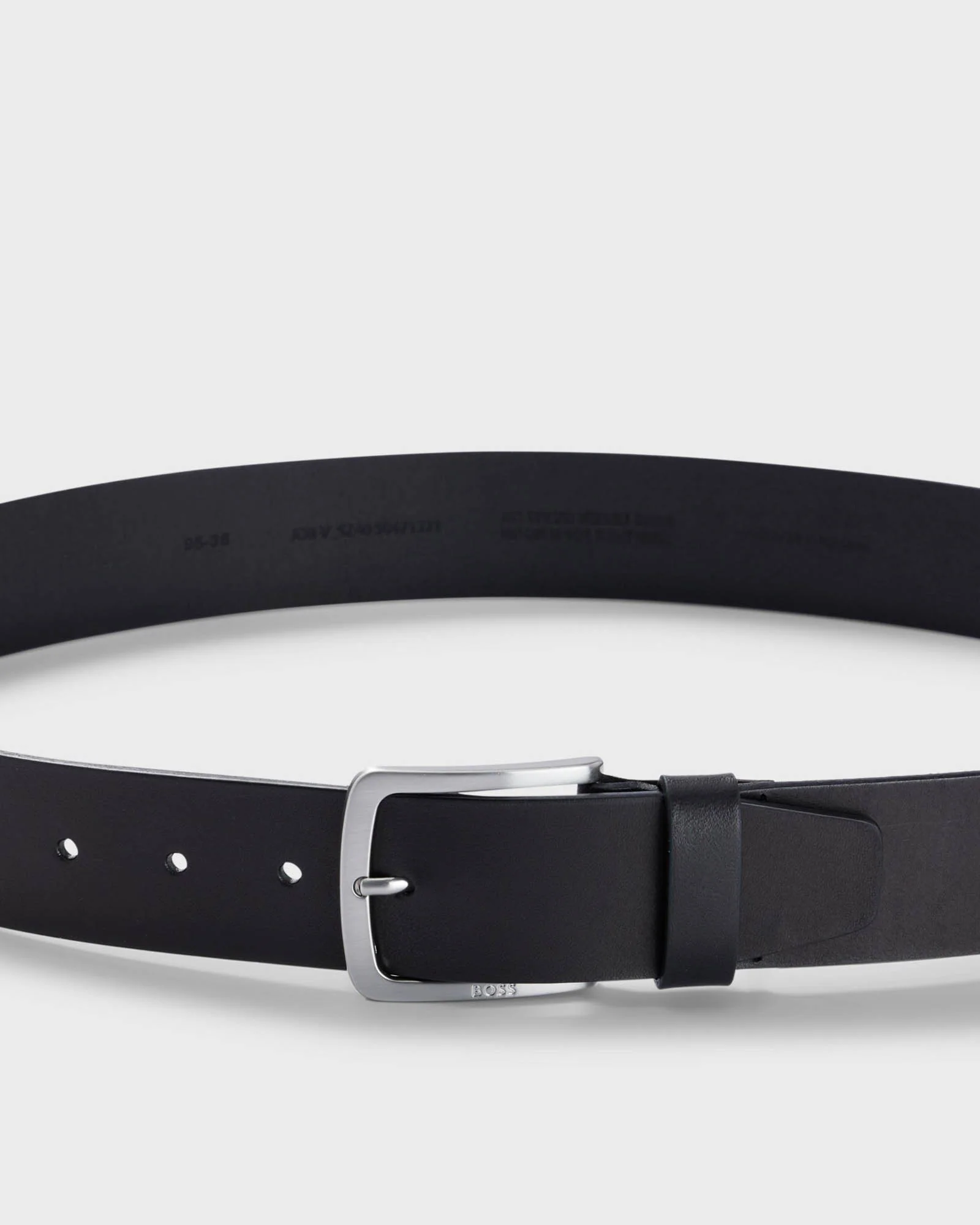 BOSS Orange Jor-V Mens Italian-Leather Belt With Logo-Engraved Buckle - Black 001 - Image 3