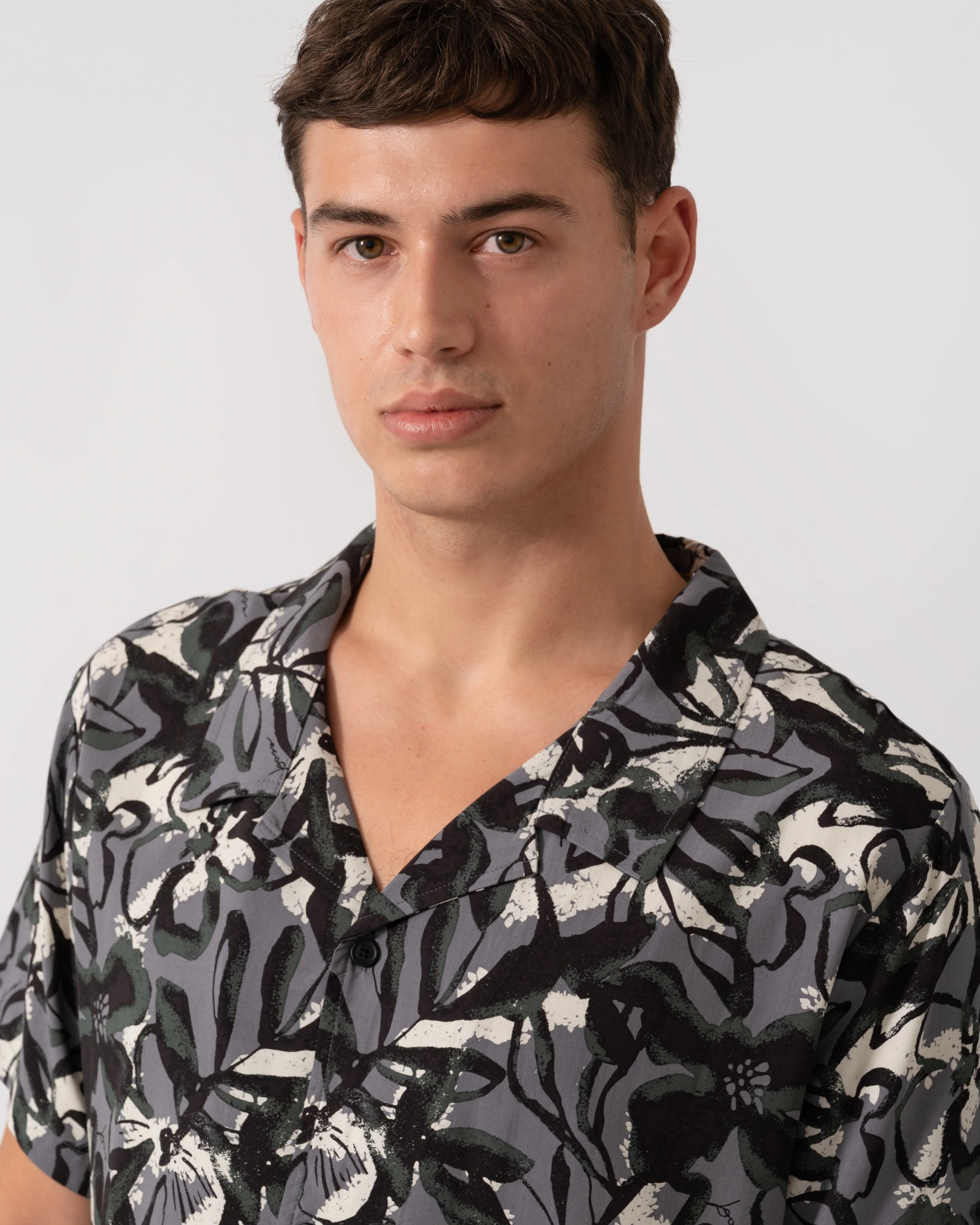 BOSS Orange Mens Short Sleeve Floral Print Beach Shirt - Open Grey 062 - Image 3