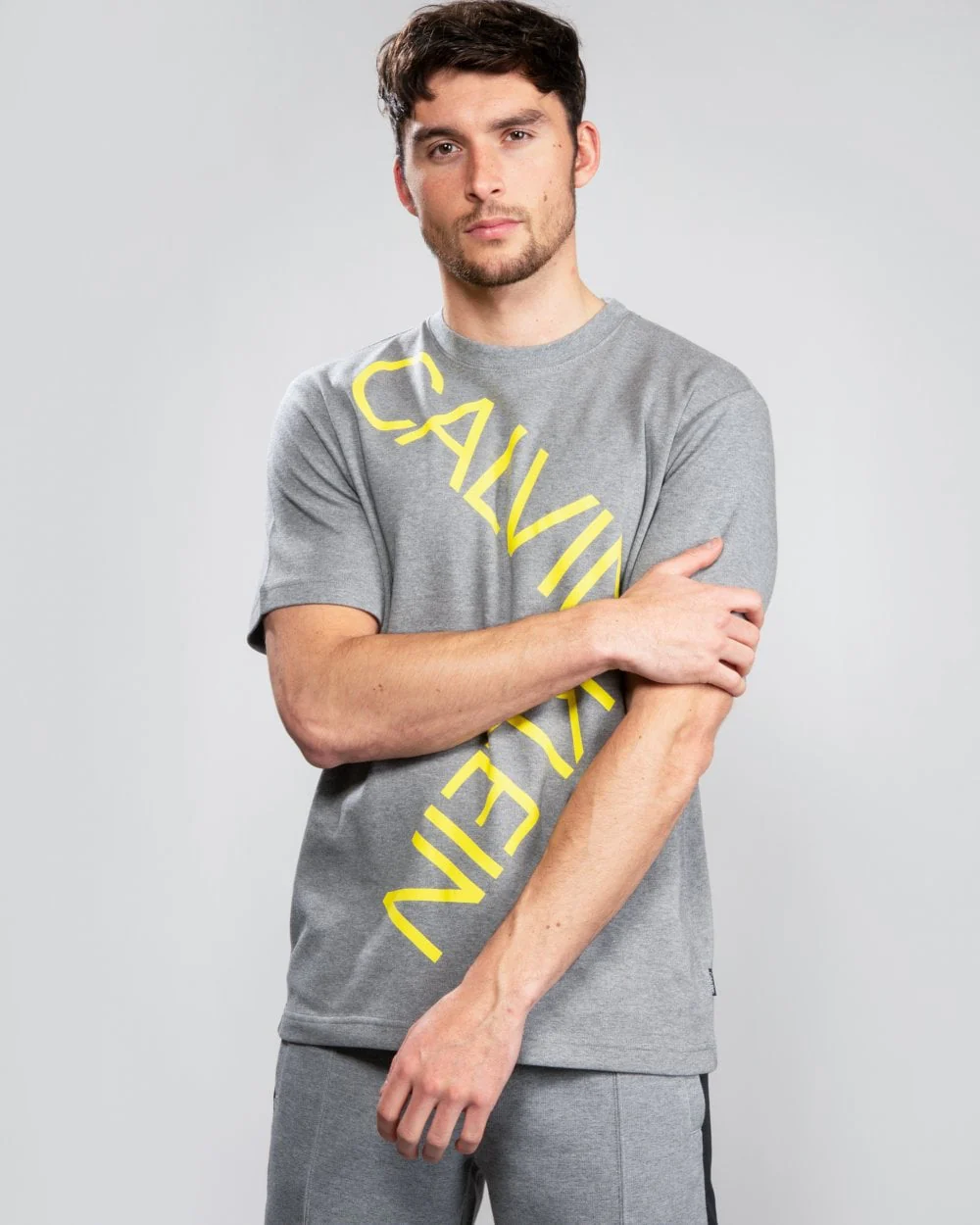 Calvin Klein Bold Logo Relax Mens T-Shirt - Image 4