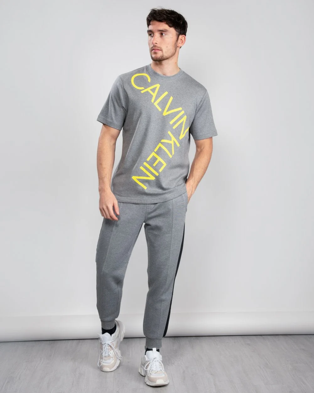 Calvin Klein Bold Logo Relax Mens T-Shirt - Image 6