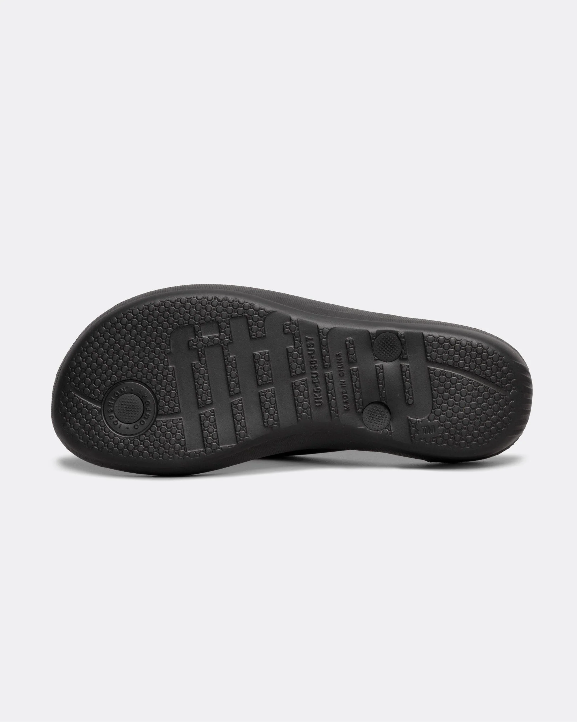 FitFlop Iqushion Womens Ergonomic Flip-Flops - All Black 090 - Image 4