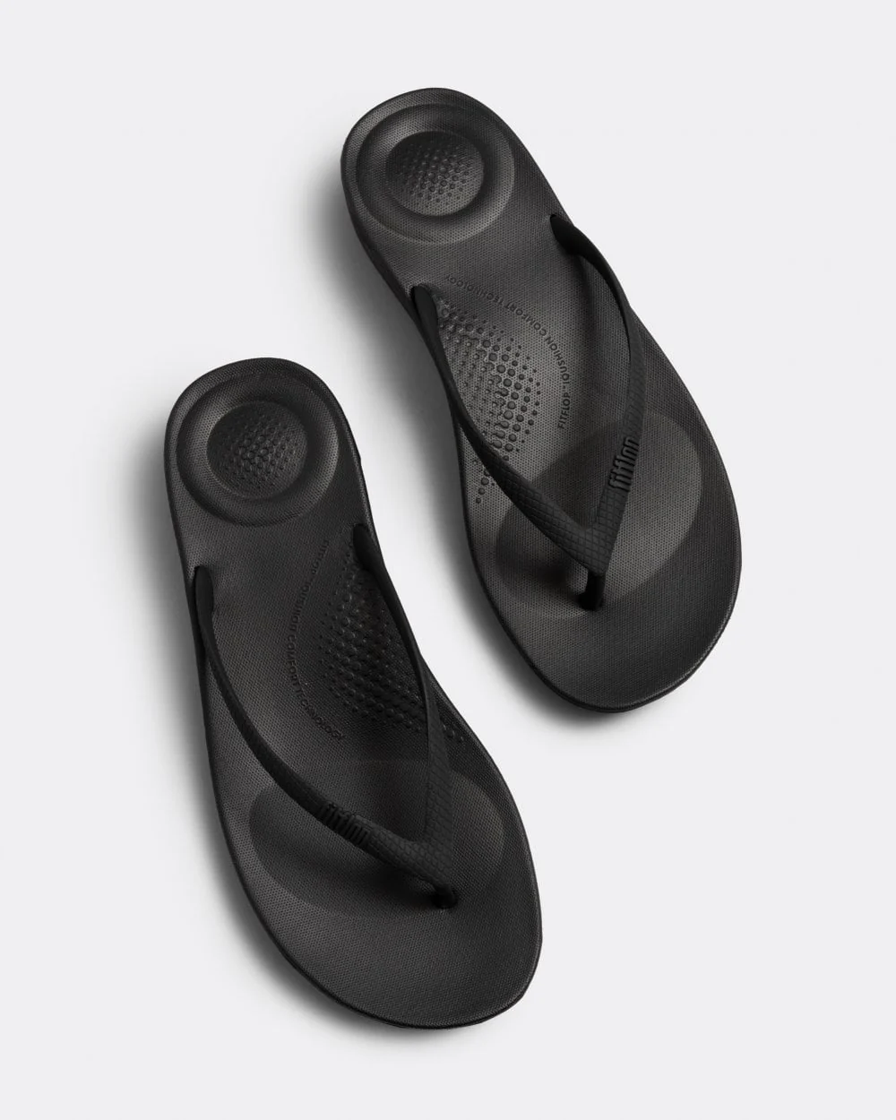 FitFlop Iqushion Womens Ergonomic Flip-Flops - All Black 090 - Image 5