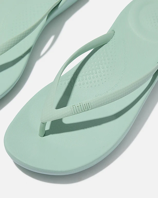 FitFlop Iqushion Womens Ergonomic Flip-Flops - Mint Green D61 - Image 2