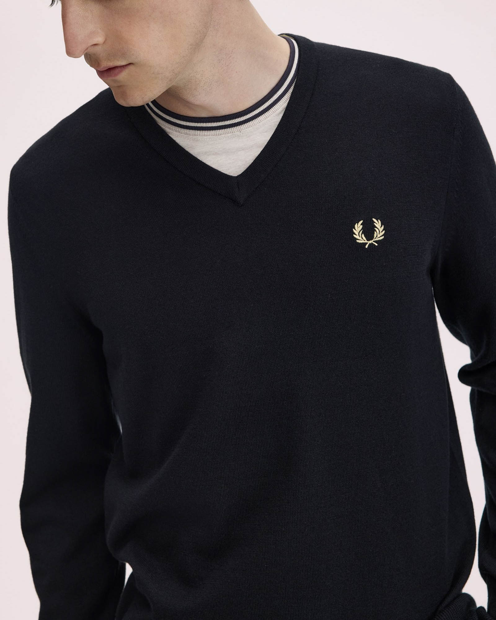 Fred Perry Mens Classic V Neck Jumper - Black 198 - Image 5