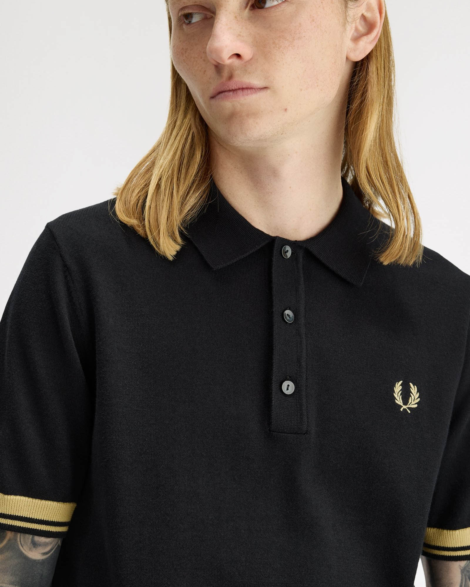 Fred Perry Mens Contrast Cuff Knitted Polo Shirt - Black/Champagne 90A - Image 2