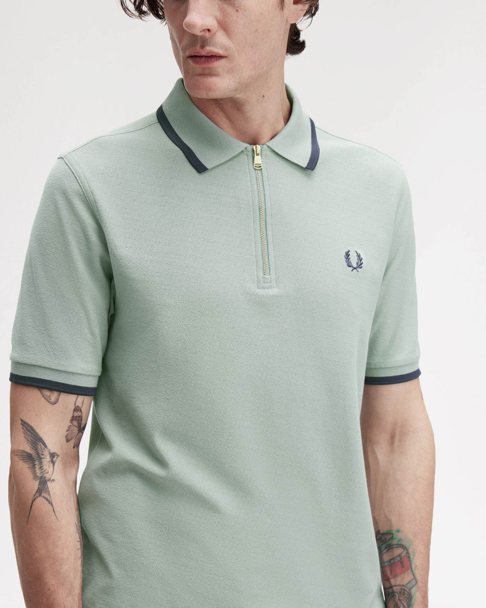 Fred Perry Mens Crepe Pique Polo Shirt - Bay Leaf Z16 - Image 2