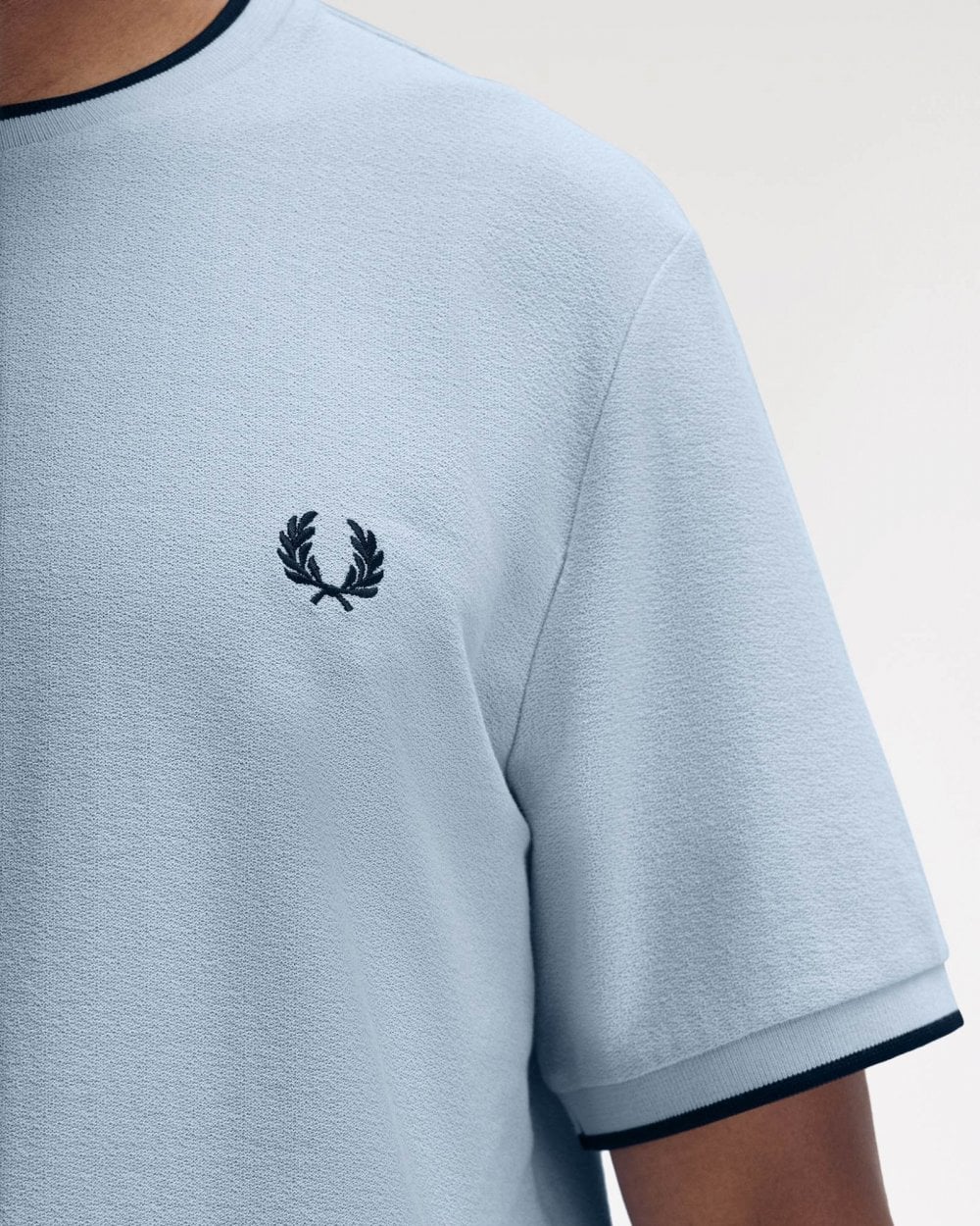 Fred Perry Mens Crepe Pique T-Shirt - Light Smoke 146 - Image 3