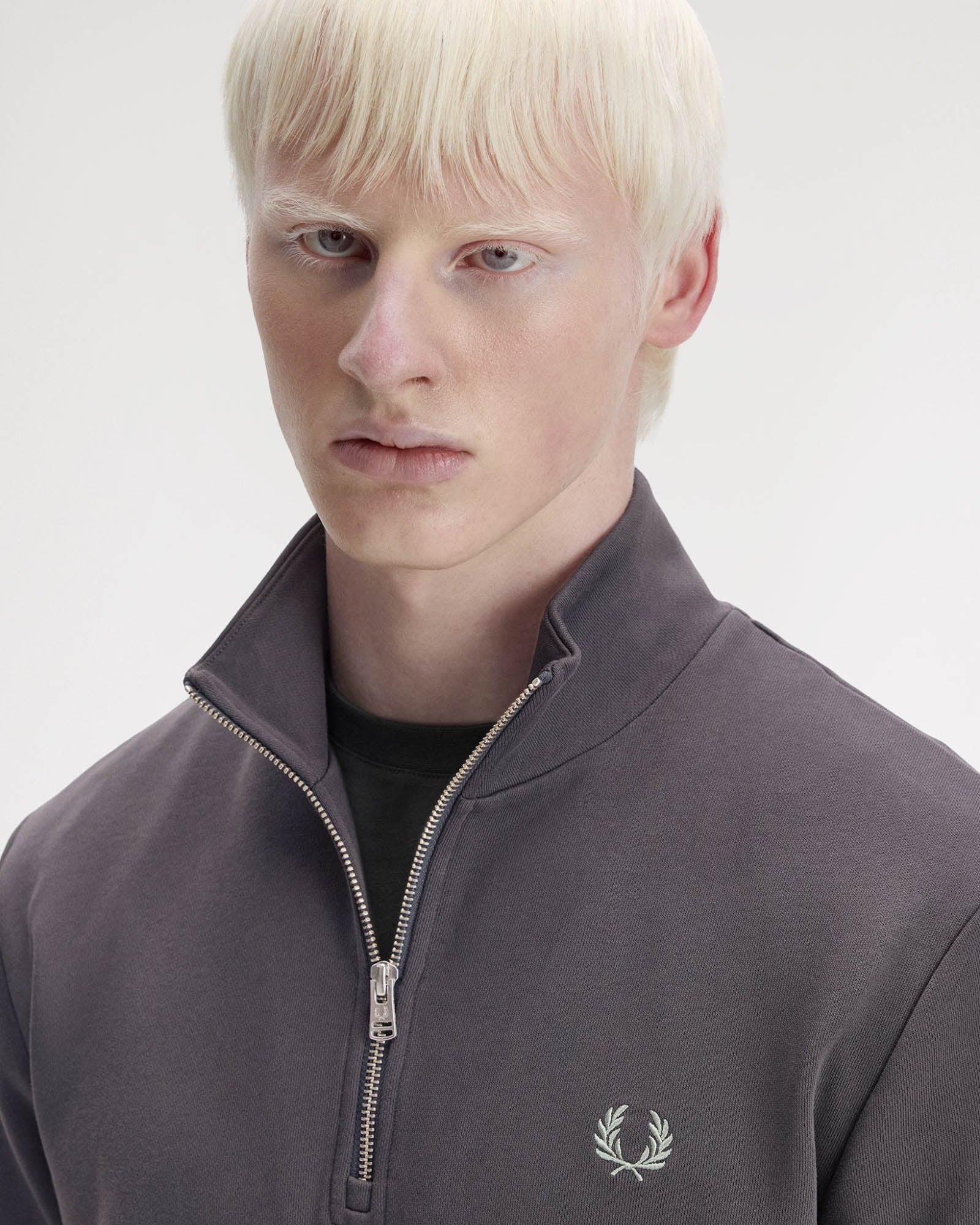 Fred Perry Mens Half Zip Sweatshirt - Anchor Grey/Ecru/Seagrass 87A - Image 5