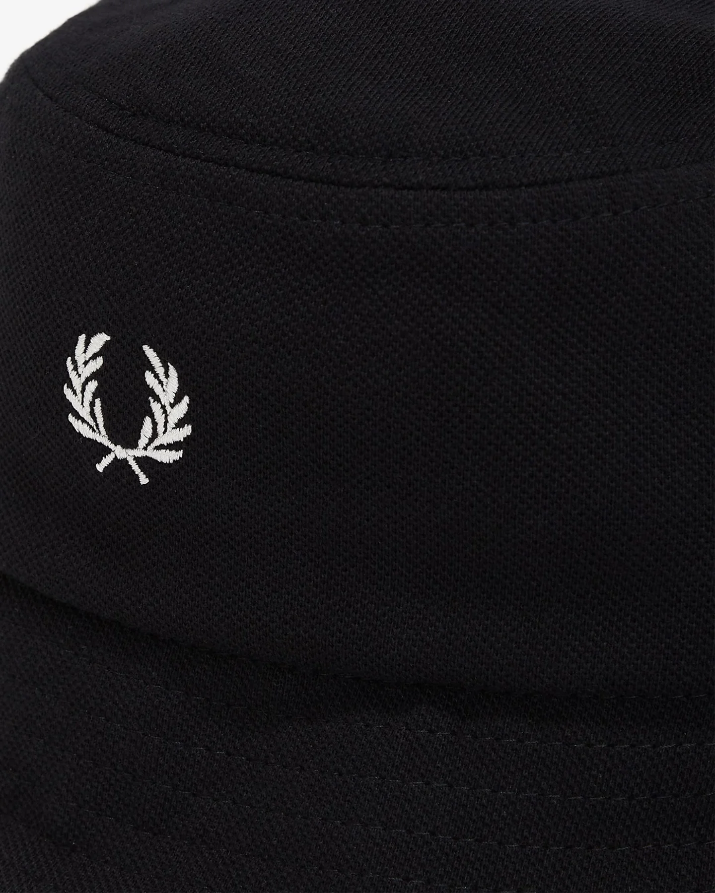 Fred Perry Mens Pique Bucket Hat - Black/Snow White 843 - Image 3