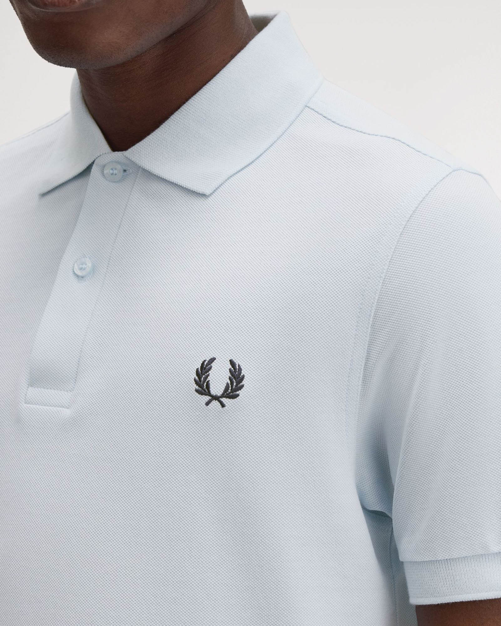 Fred Perry Mens Plain Signature Polo Shirt - Light Ice/Tennis Blue Y79 - Image 3