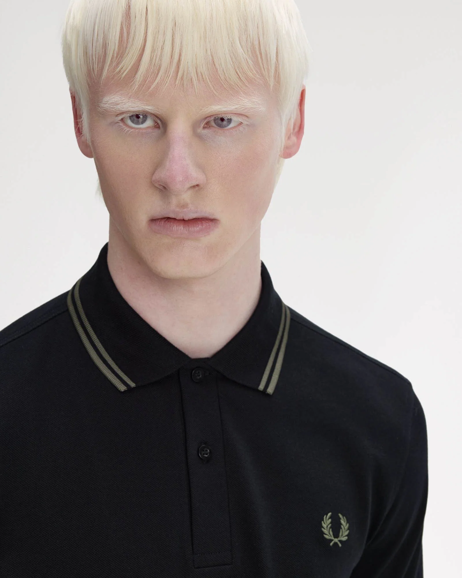 Fred Perry Mens Twin Tipped Signature Polo Shirt - Black/Field Green T44 - Image 2