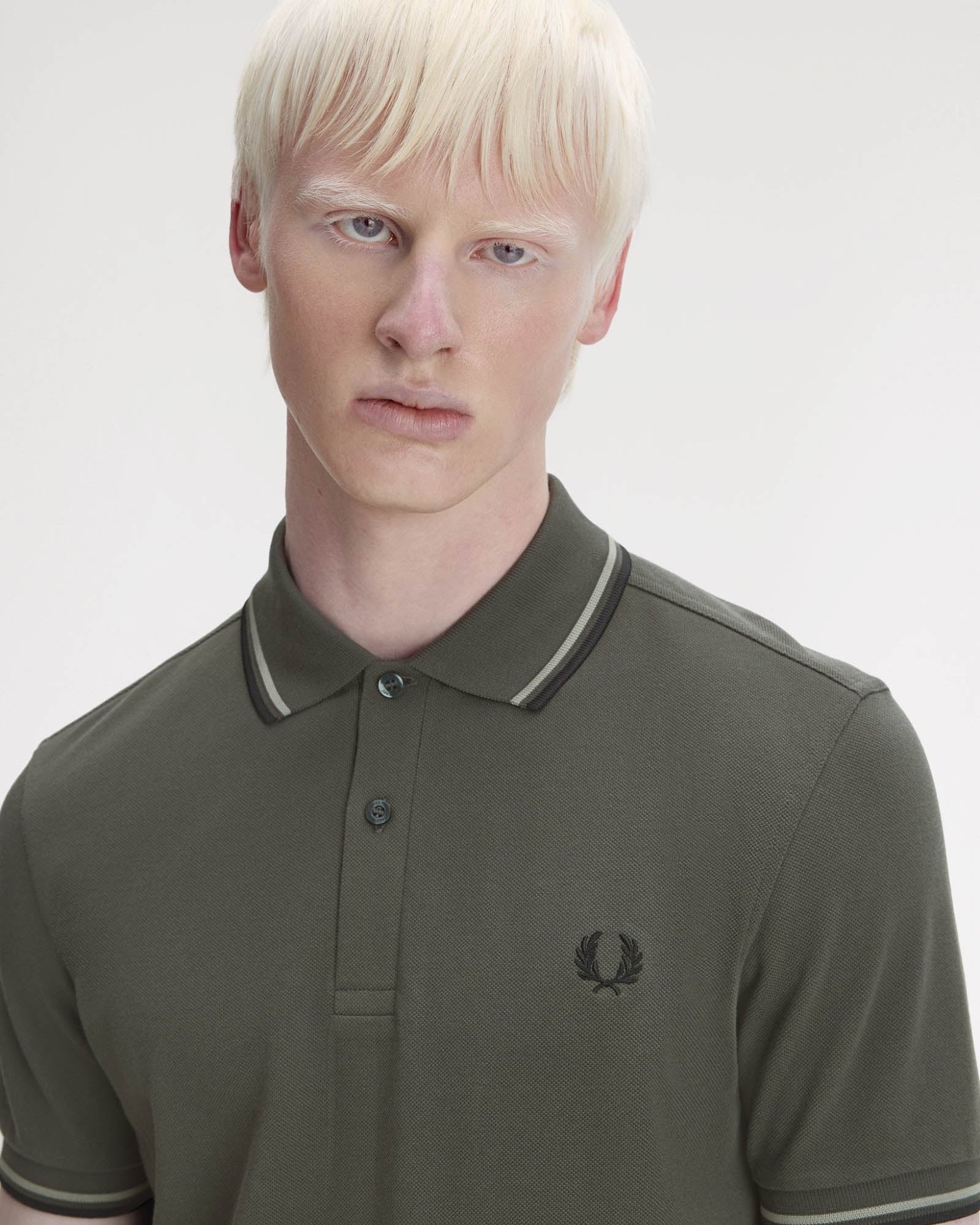 Fred Perry Mens Twin Tipped Signature Polo Shirt - Field Green/Seagrass/Black 04B - Image 2