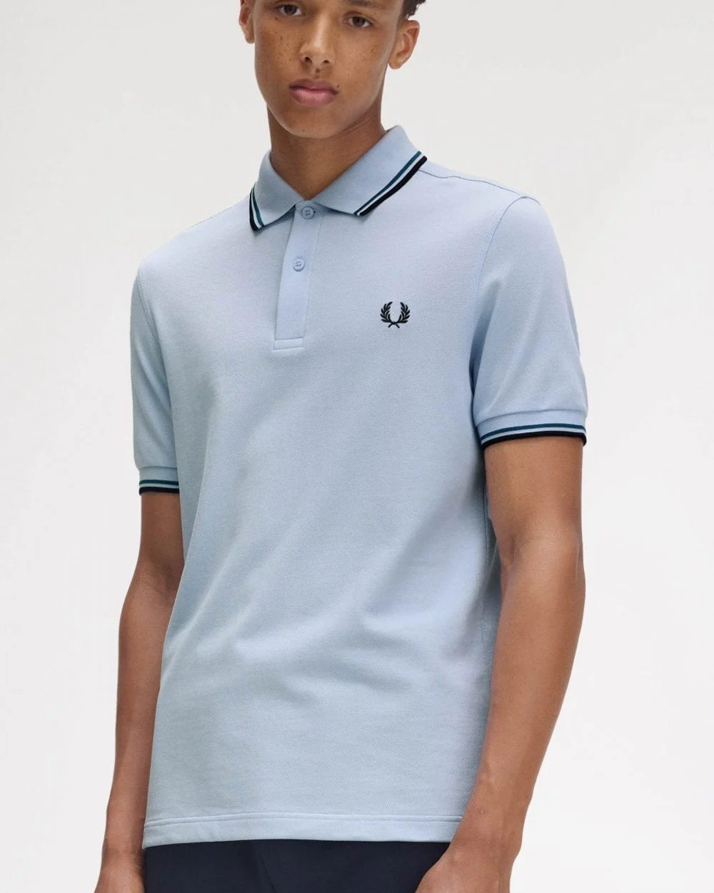 Fred Perry Mens Twin Tipped Signature Polo Shirt Pre A/W 25 - Light Smoke/Petrol Blue/Navy Y58 - Image 2