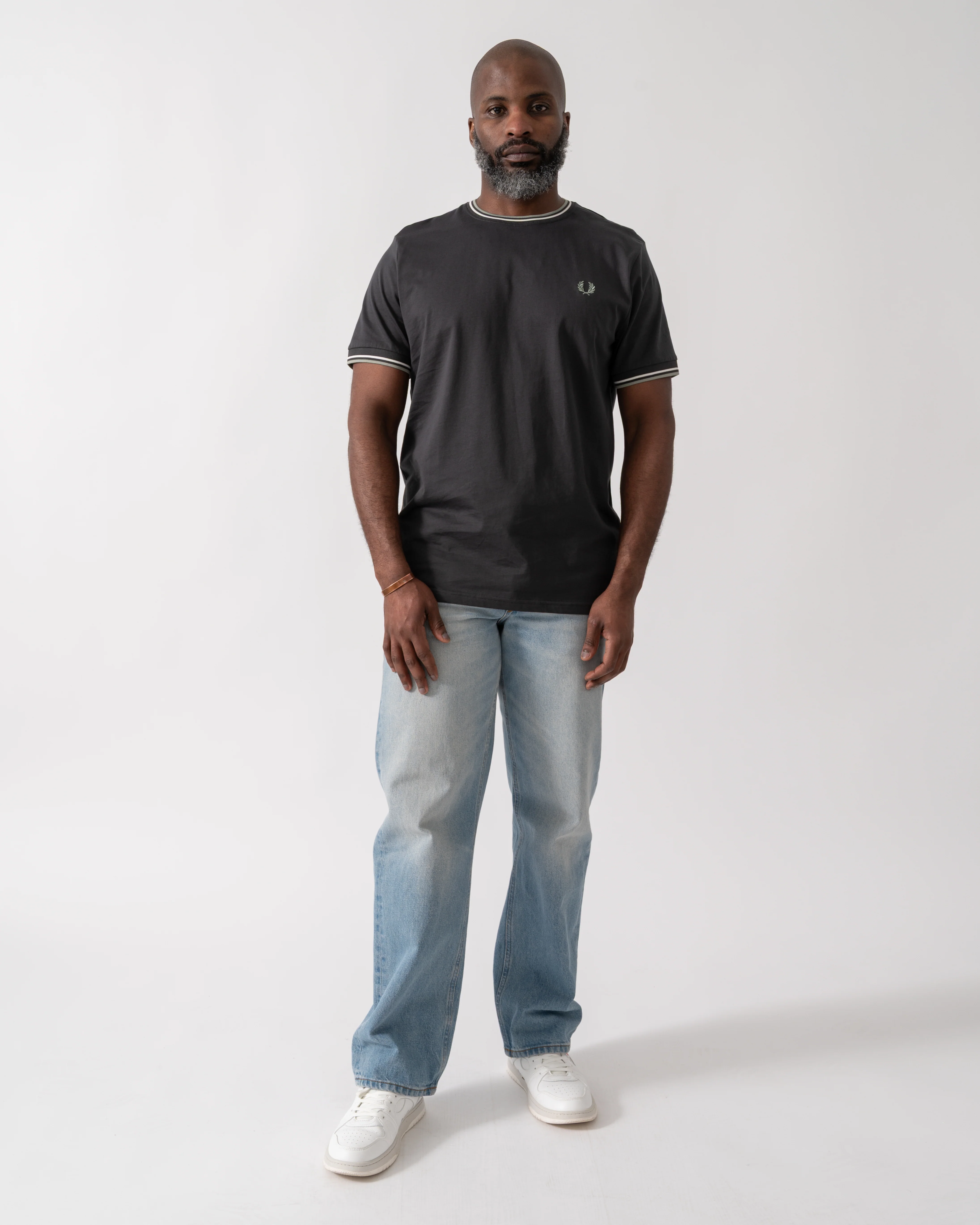 Fred Perry Mens Twin Tipped T-Shirt - Anchor Grey/Ecru/Seagrass 87A - Image 2