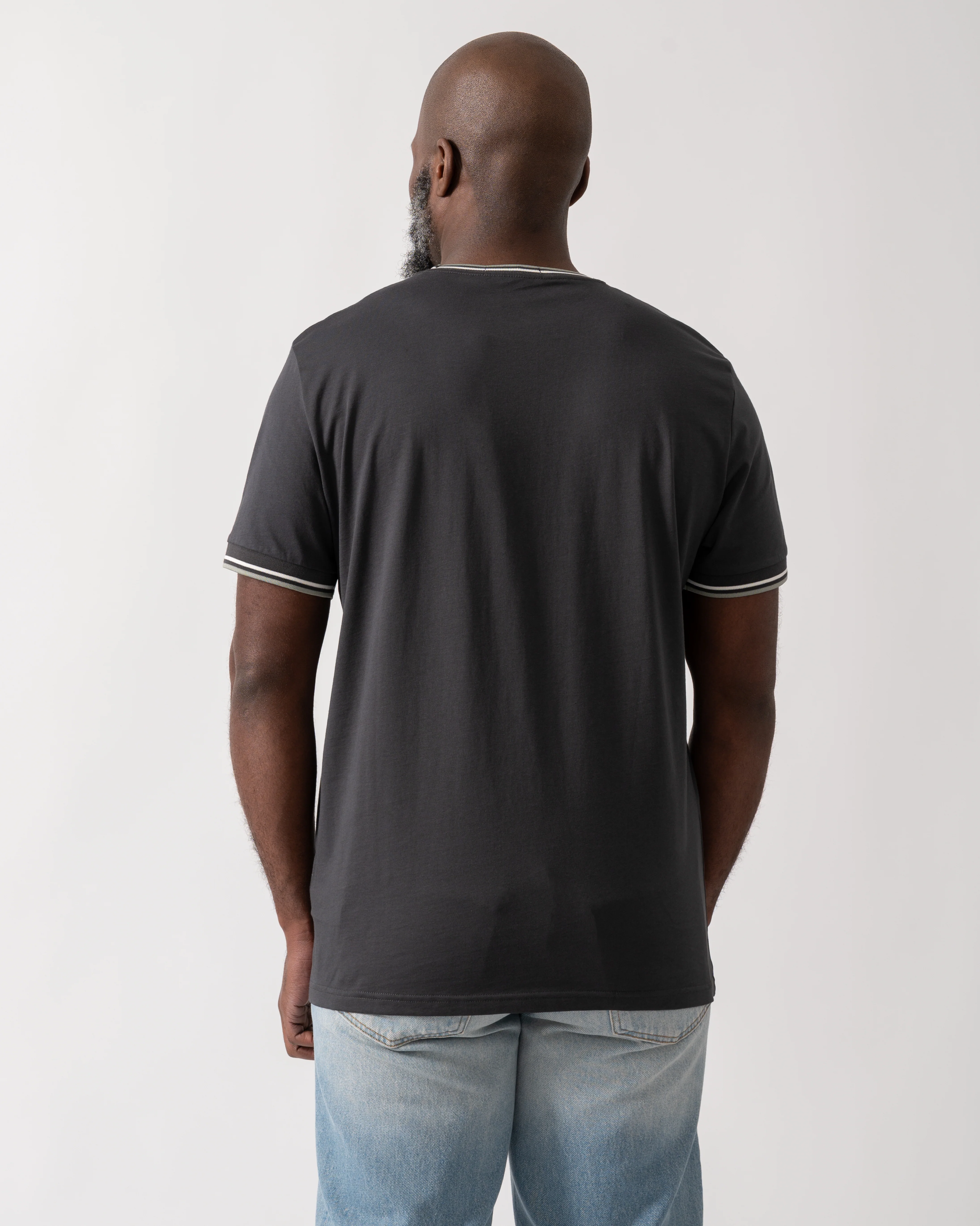 Fred Perry Mens Twin Tipped T-Shirt - Anchor Grey/Ecru/Seagrass 87A - Image 4