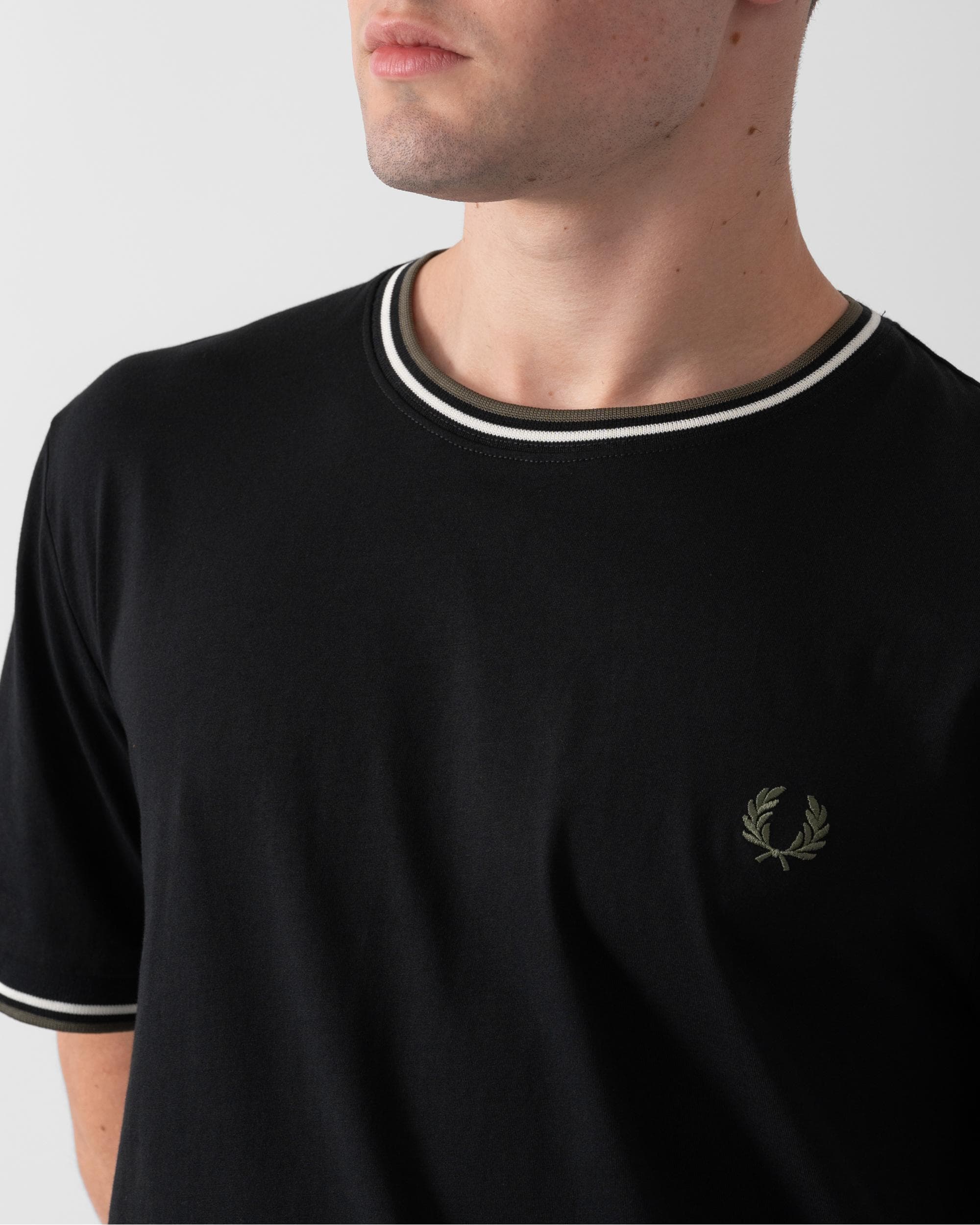 Fred Perry Mens Twin Tipped T-Shirt - Black/Ecru/Laurel Wreath Green W54 - Image 2