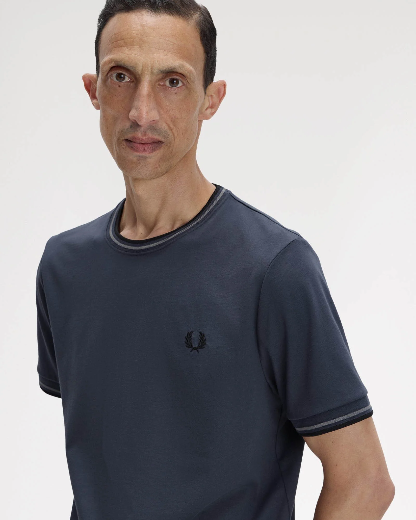 Fred Perry Mens Twin Tipped T-Shirt - Dark Airforce/Stockport Blue/Black 01B - Image 2